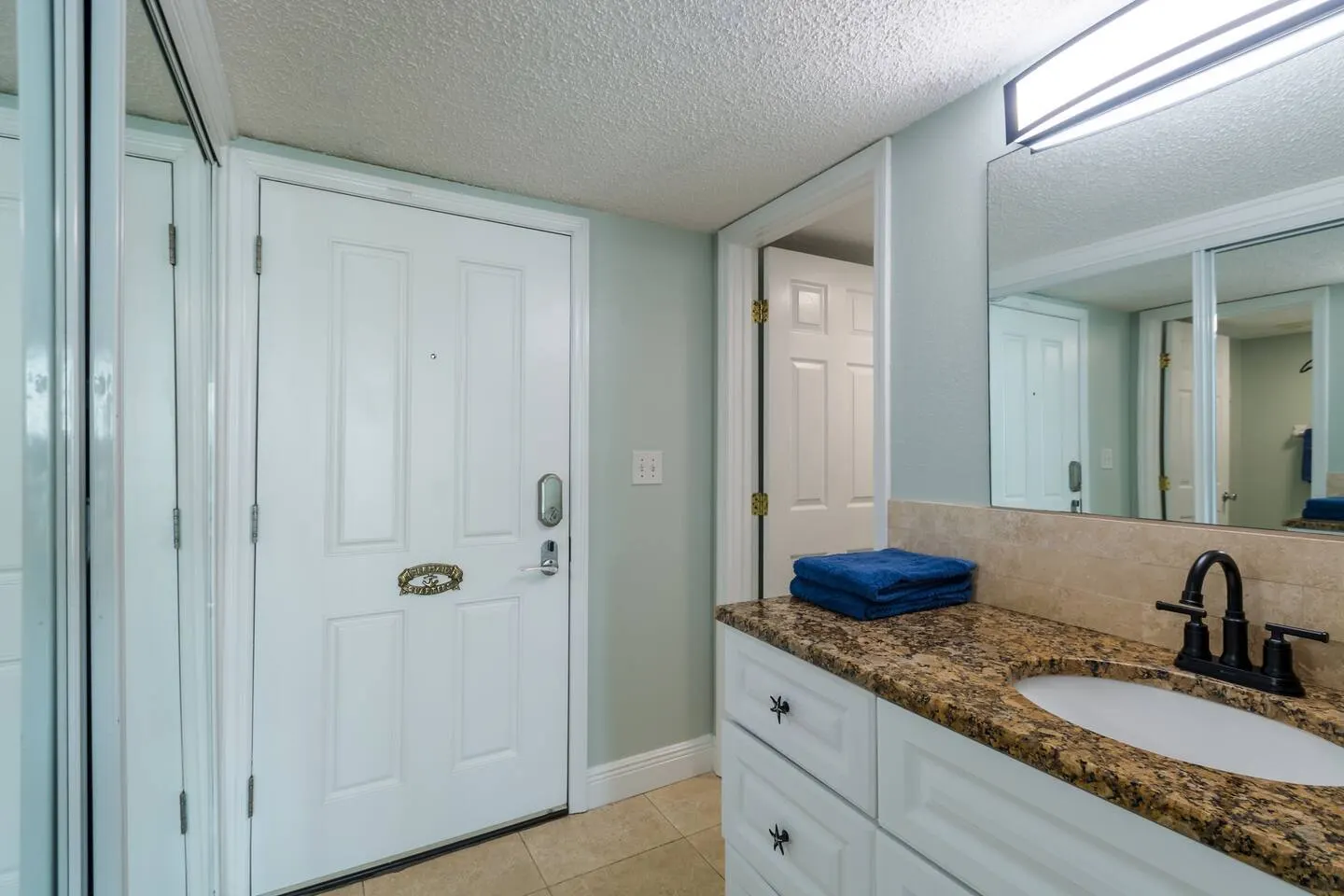 Treasure Island Studio Gulf Views & Pool 12