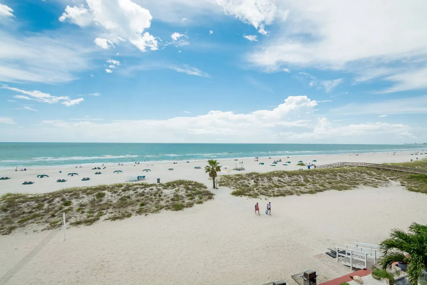 Treasure Island Studio Gulf Views & Pool 17