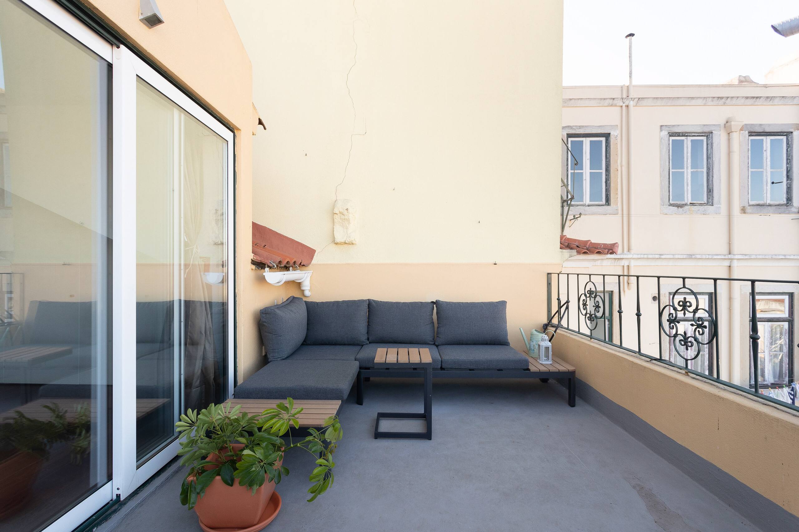 Estrela Cozy 2 bedroom duplex - river view terrace — photo 3