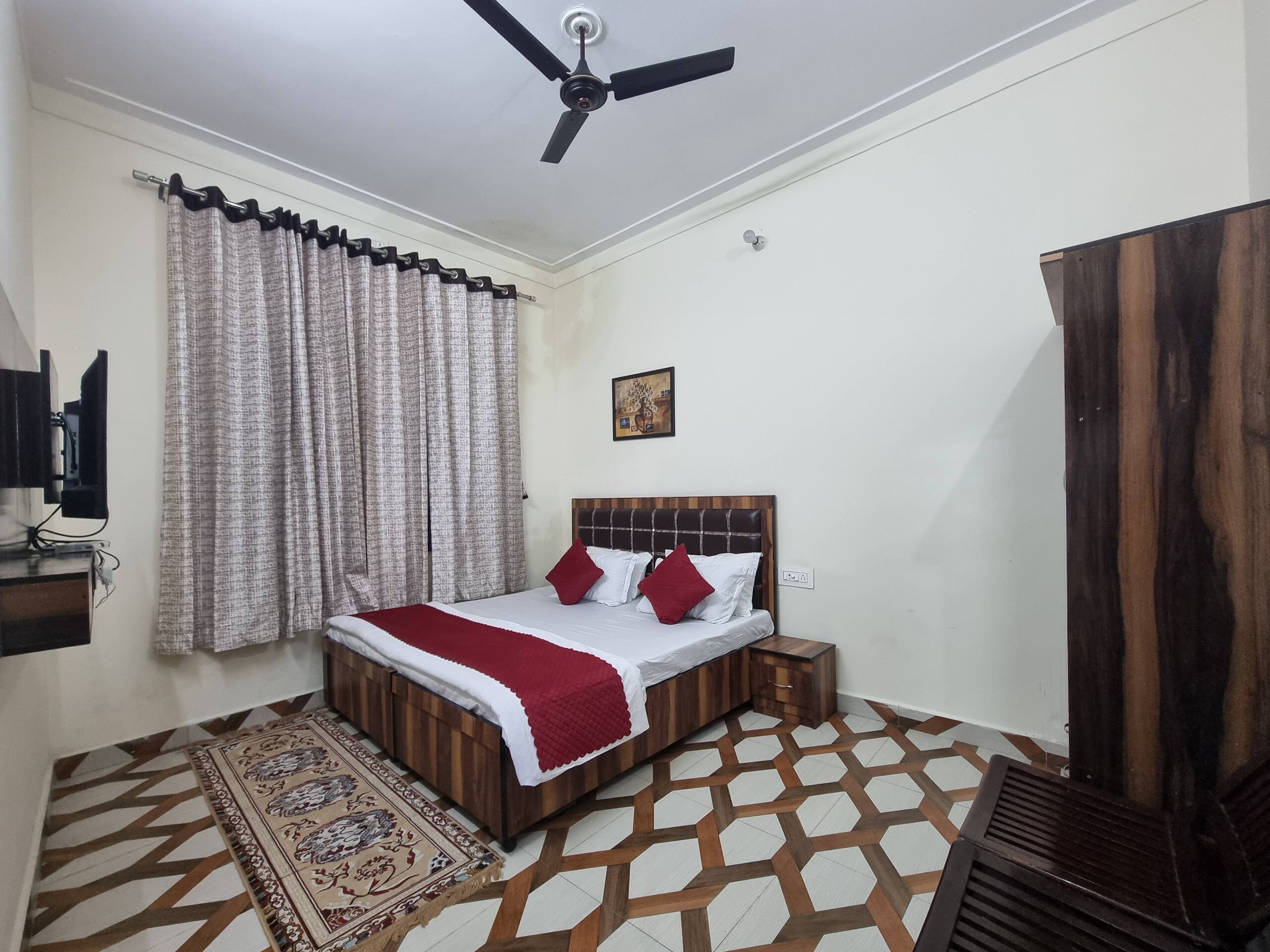 Baikunth Homes - A 4 BHK Home with a Superb View 35