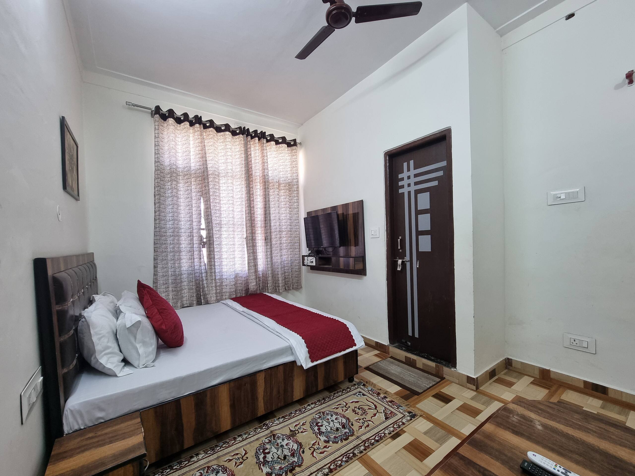Baikunth Homes - A 4 BHK Home with a Superb View 20
