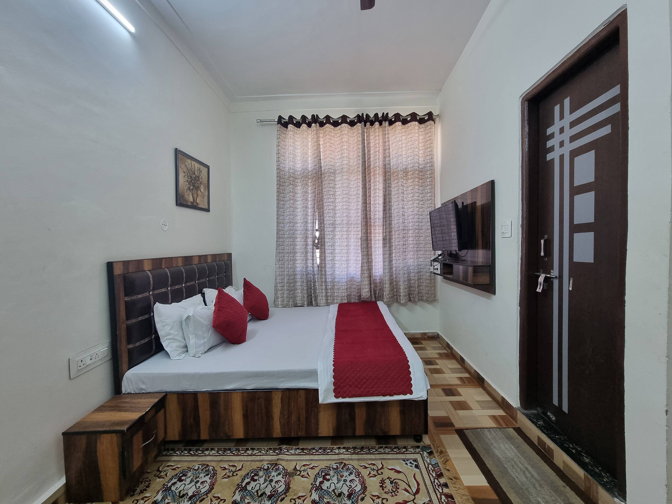 Baikunth Homes - A 4 BHK Home with a Superb View 27