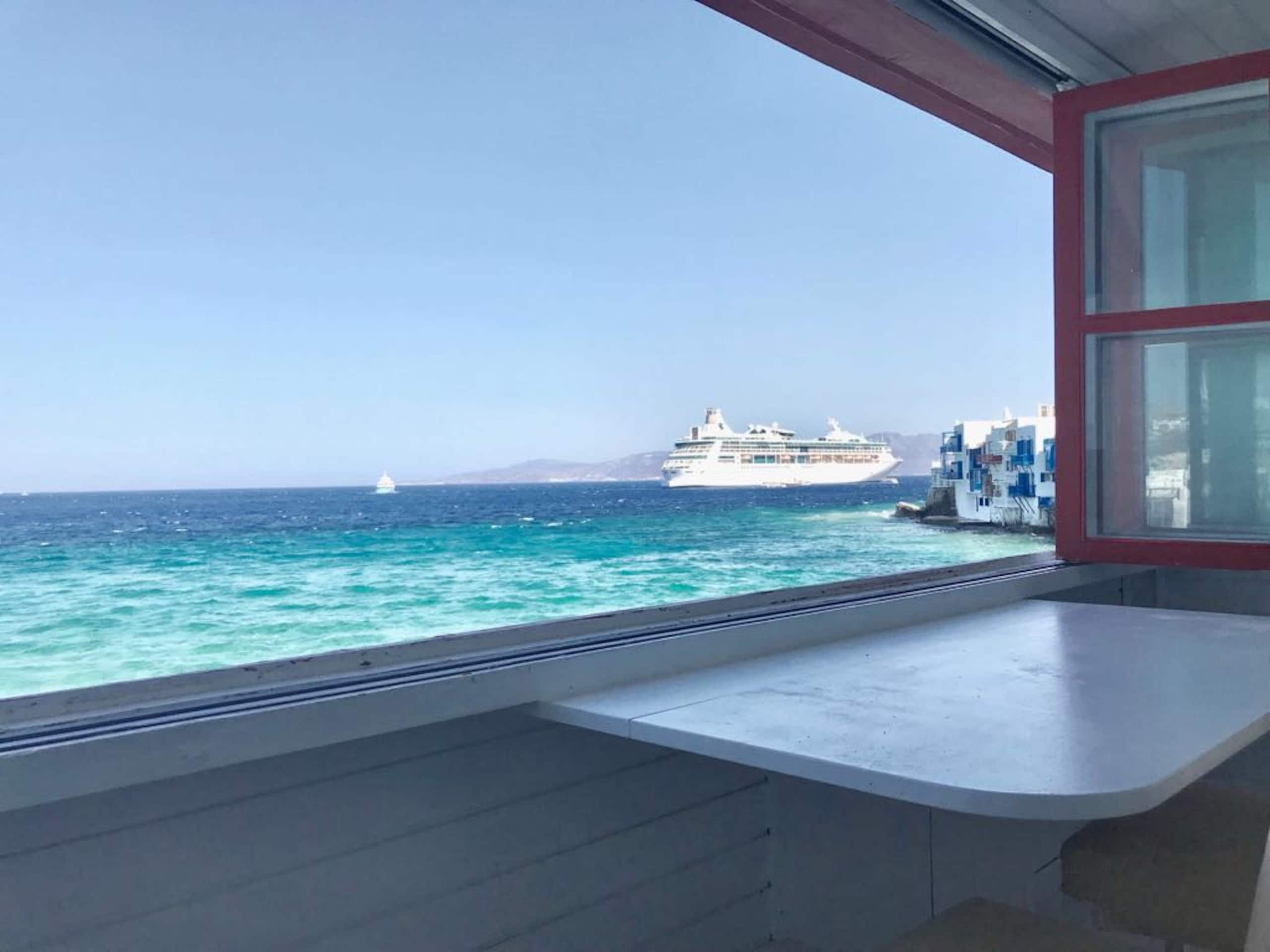 Little Venice Waterfront Loft @ Mykonos Town 9