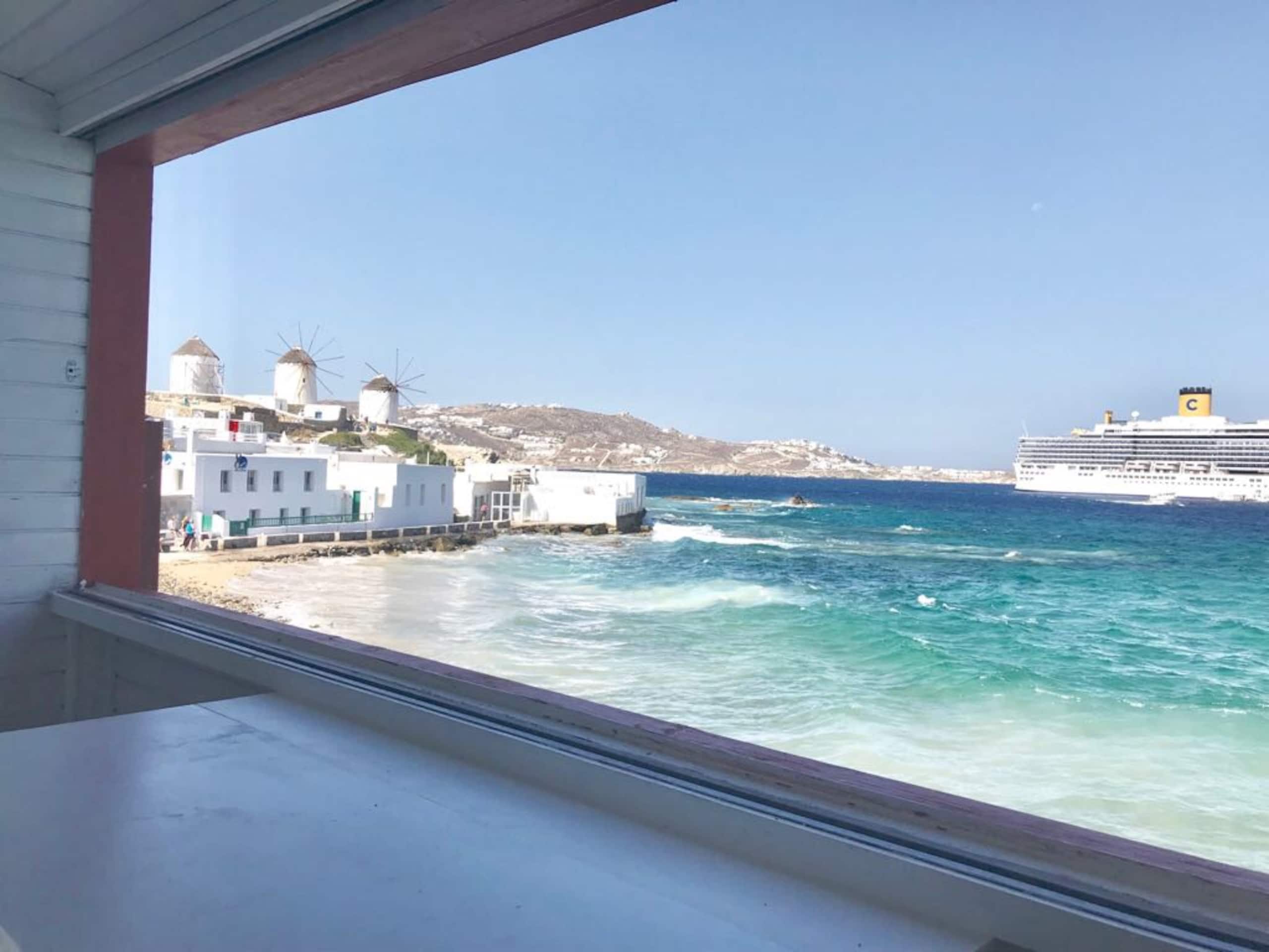 Little Venice Waterfront Loft @ Mykonos Town 10