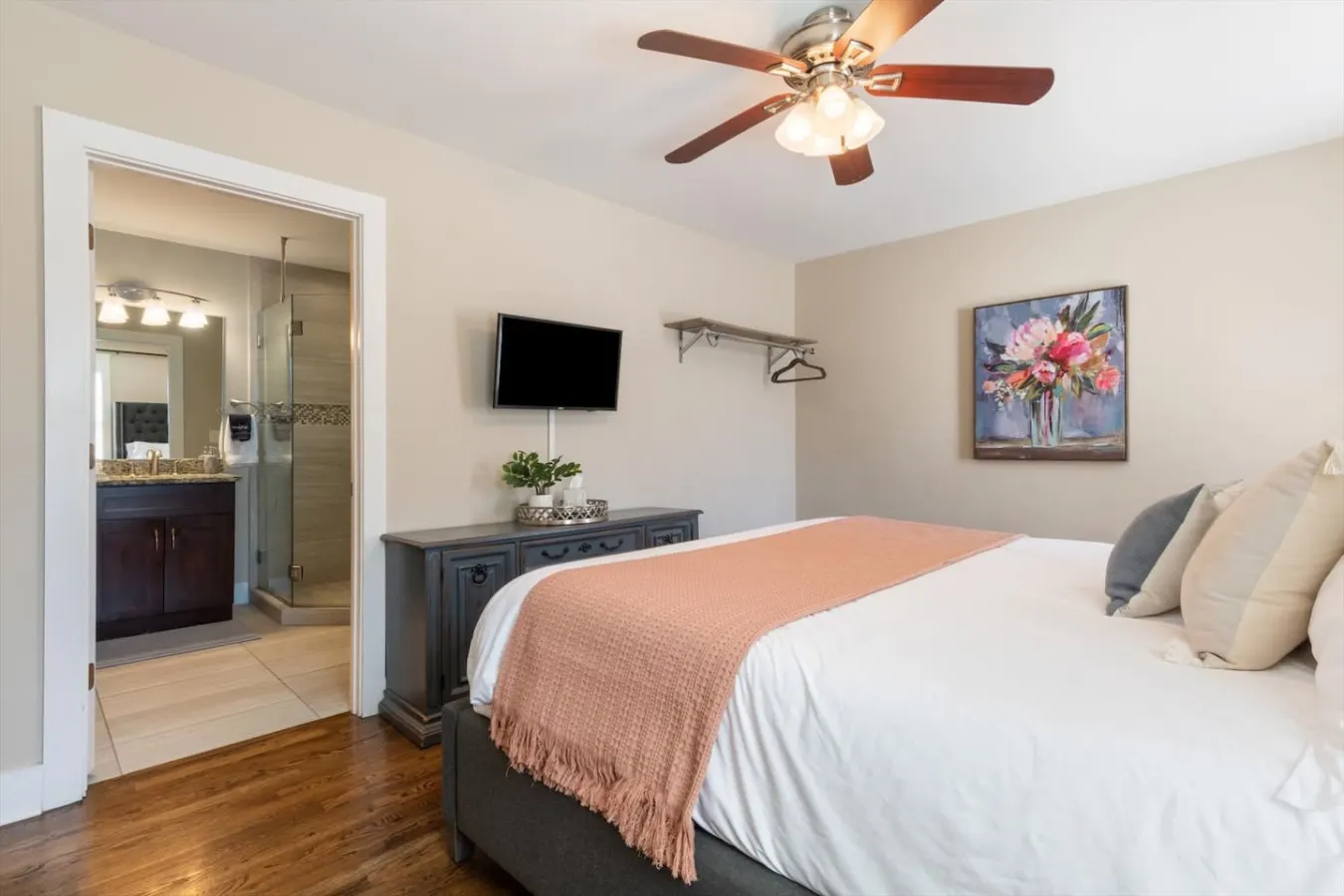 Stunning East Nashville Charm 14