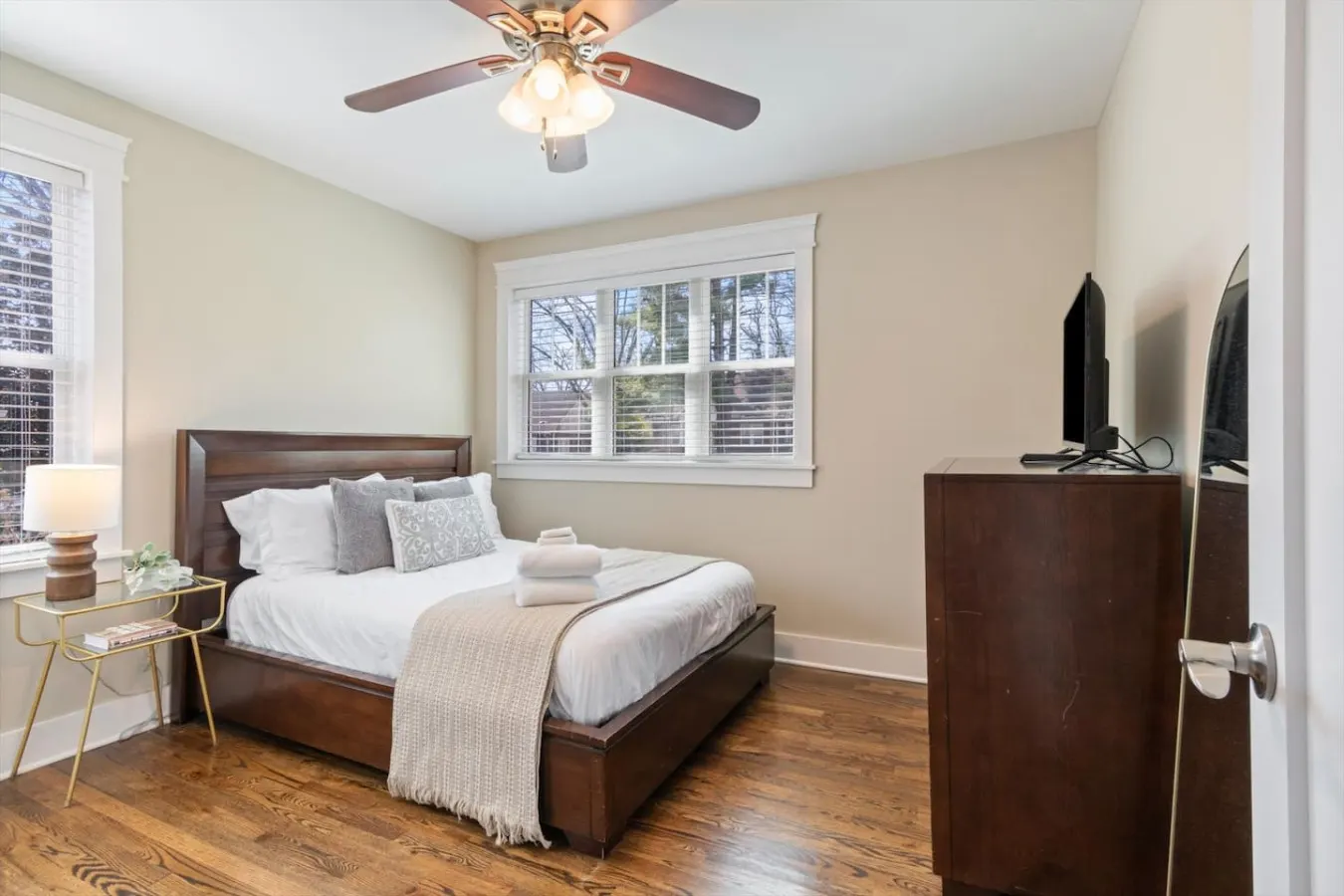 Stunning East Nashville Charm 18