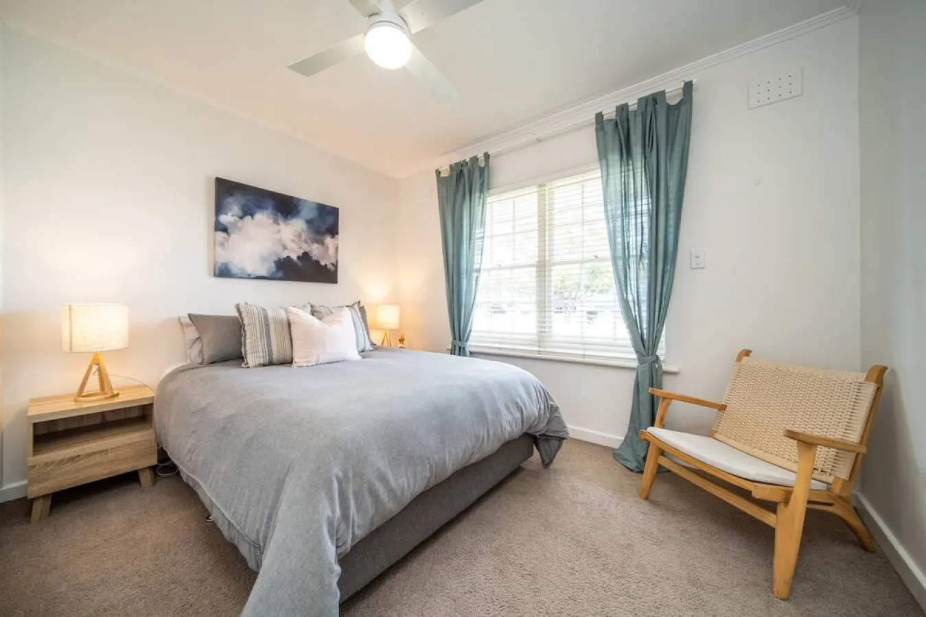 Surfs Up @ Somerton Park: Coastal Courtyard Stay