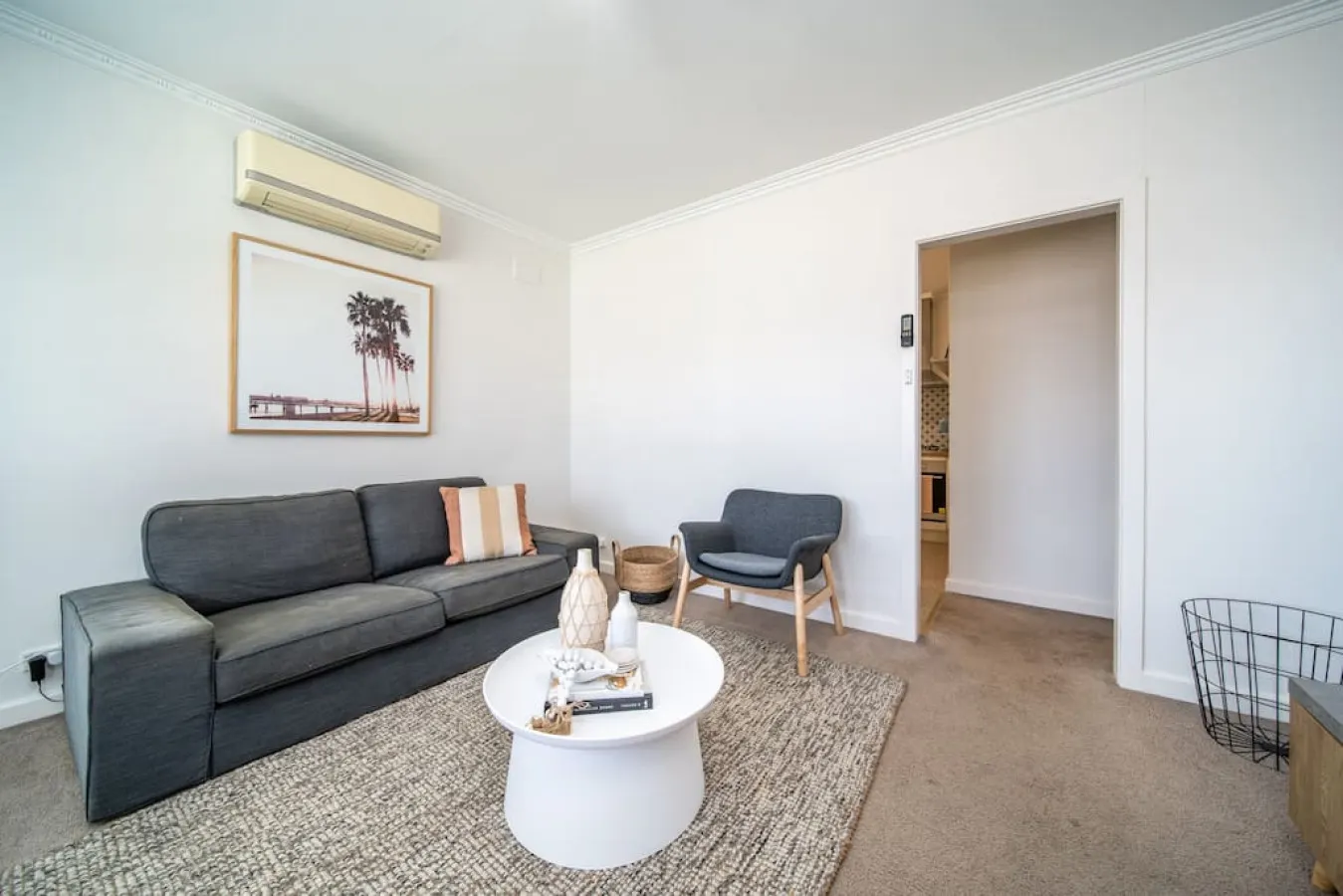 Surfs Up @ Somerton Park: Coastal Courtyard Stay 10