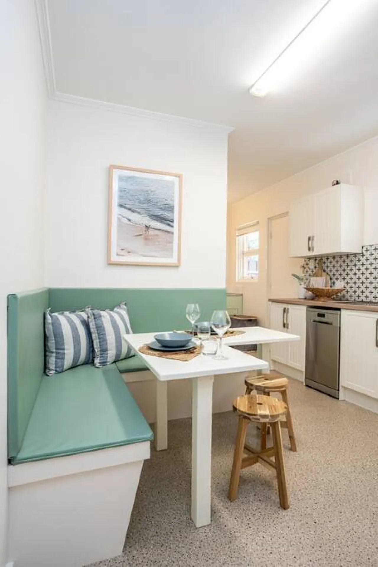 Surfs Up @ Somerton Park: Coastal Courtyard Stay 13