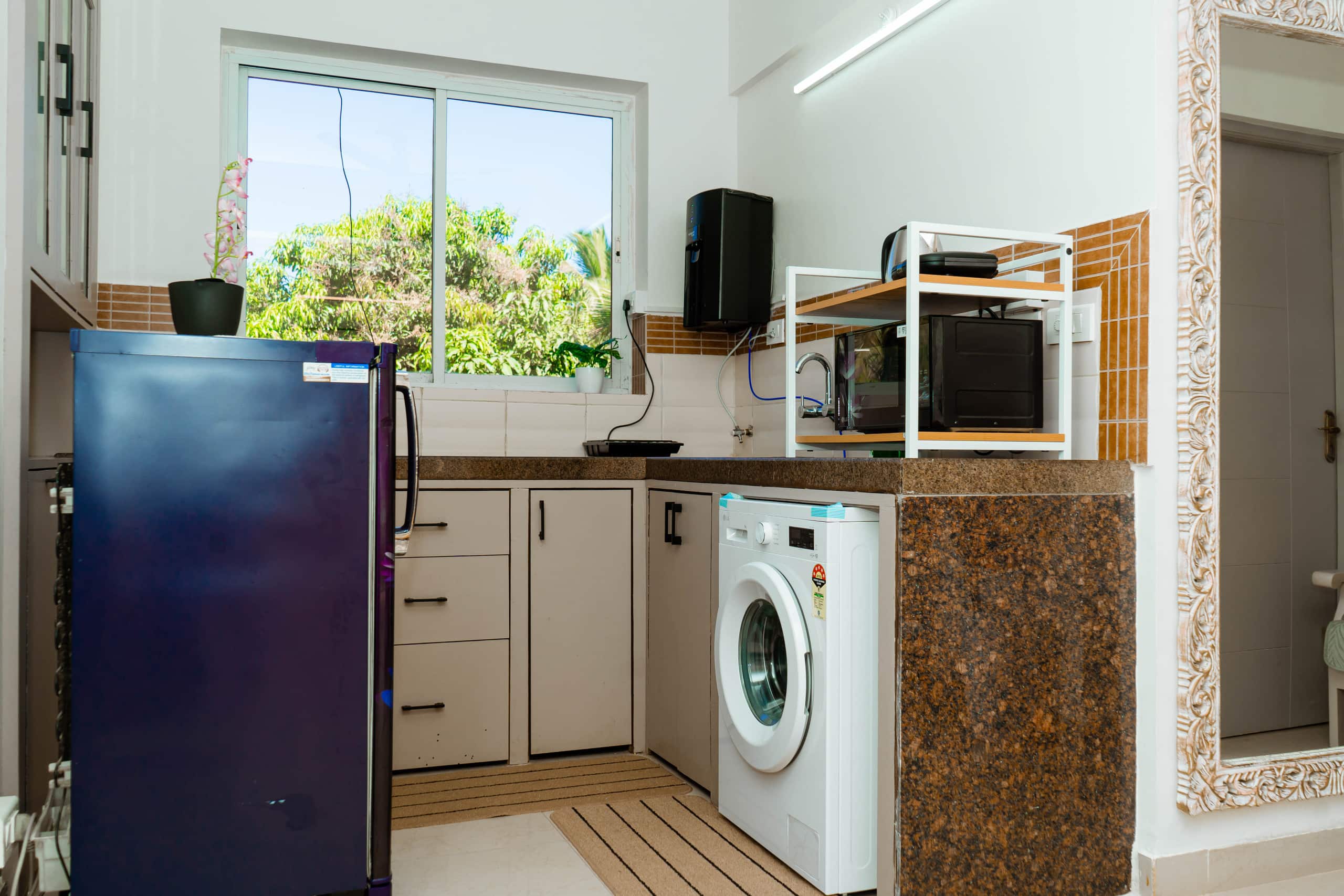 Casa Luna | 700 m stroll to Varca Beach. 22