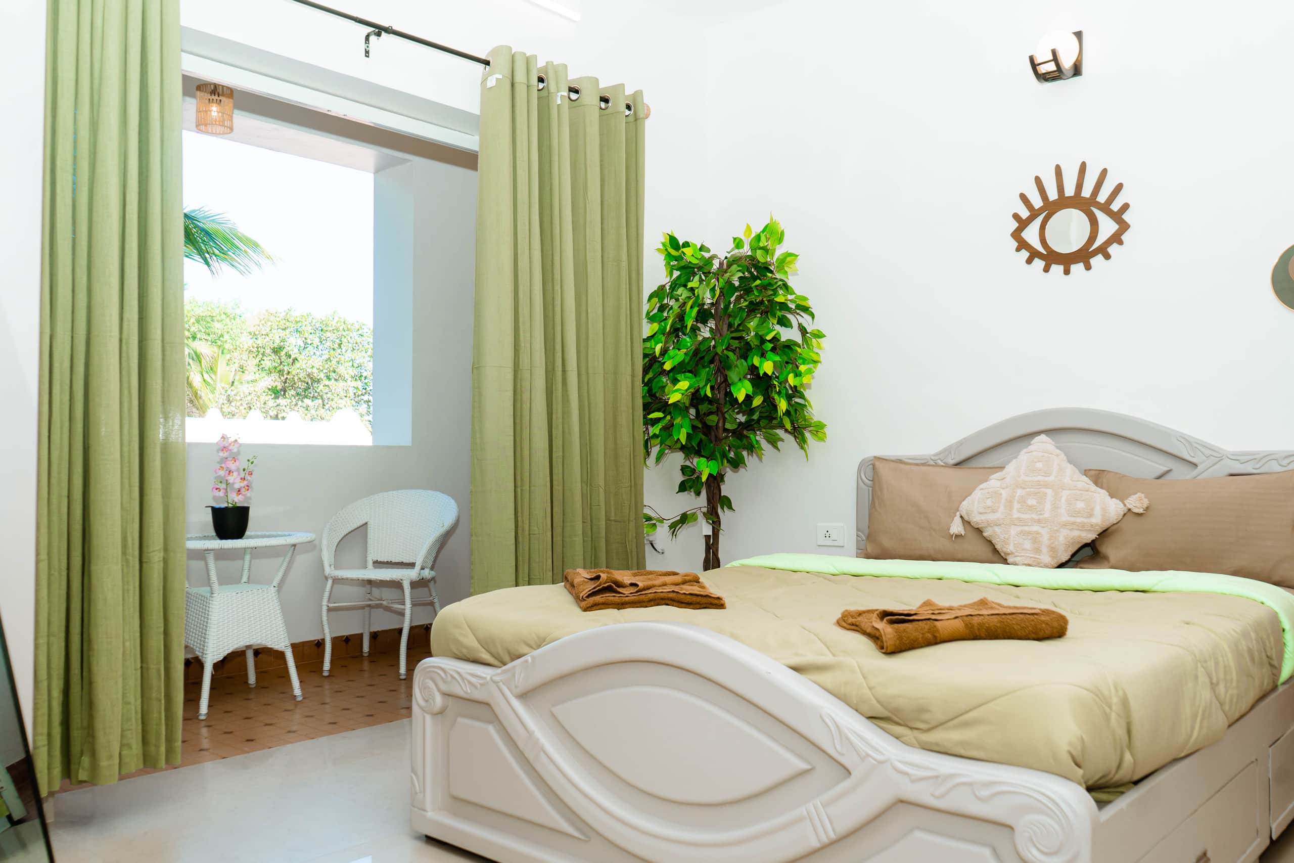 Casa Luna | 700 m stroll to Varca Beach. 38