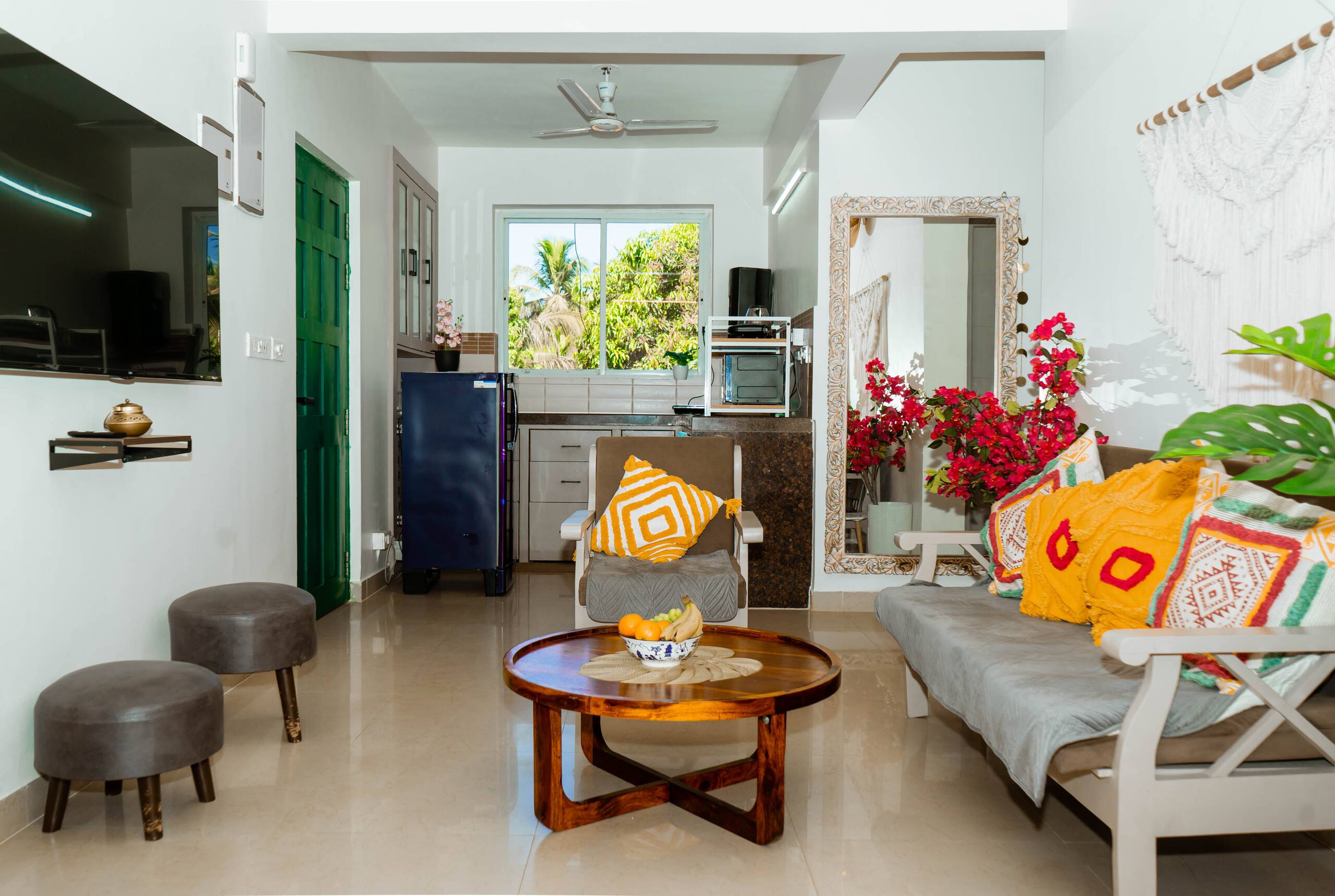 Casa Luna | 700 m stroll to Varca Beach. 28