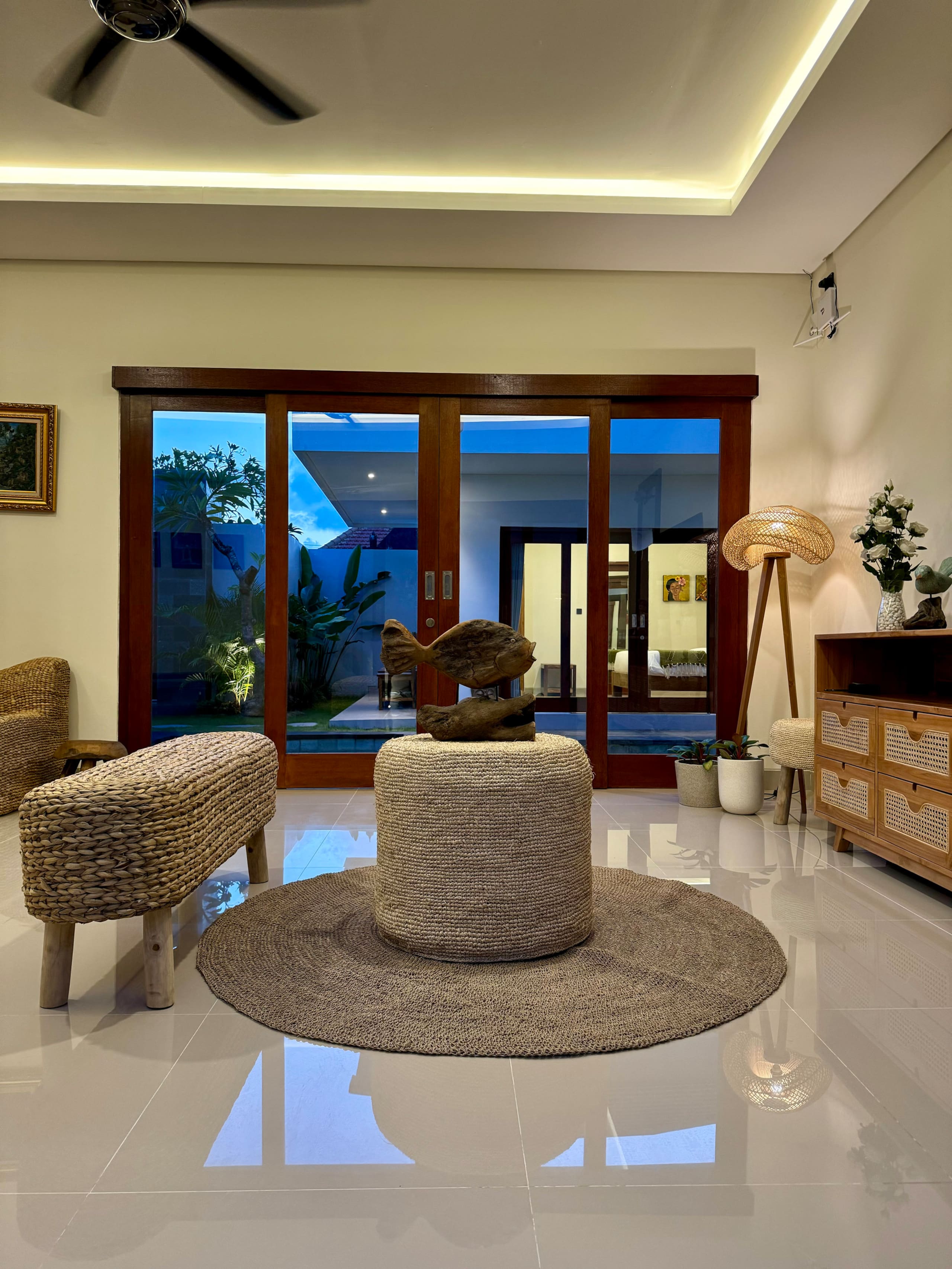 The Lange 2, New Villa Near Seminyak Beach 11
