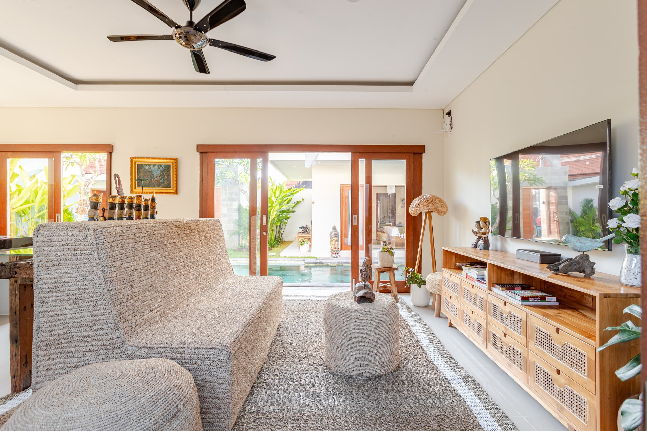 The Lange 2, New Villa Near Seminyak Beach 7