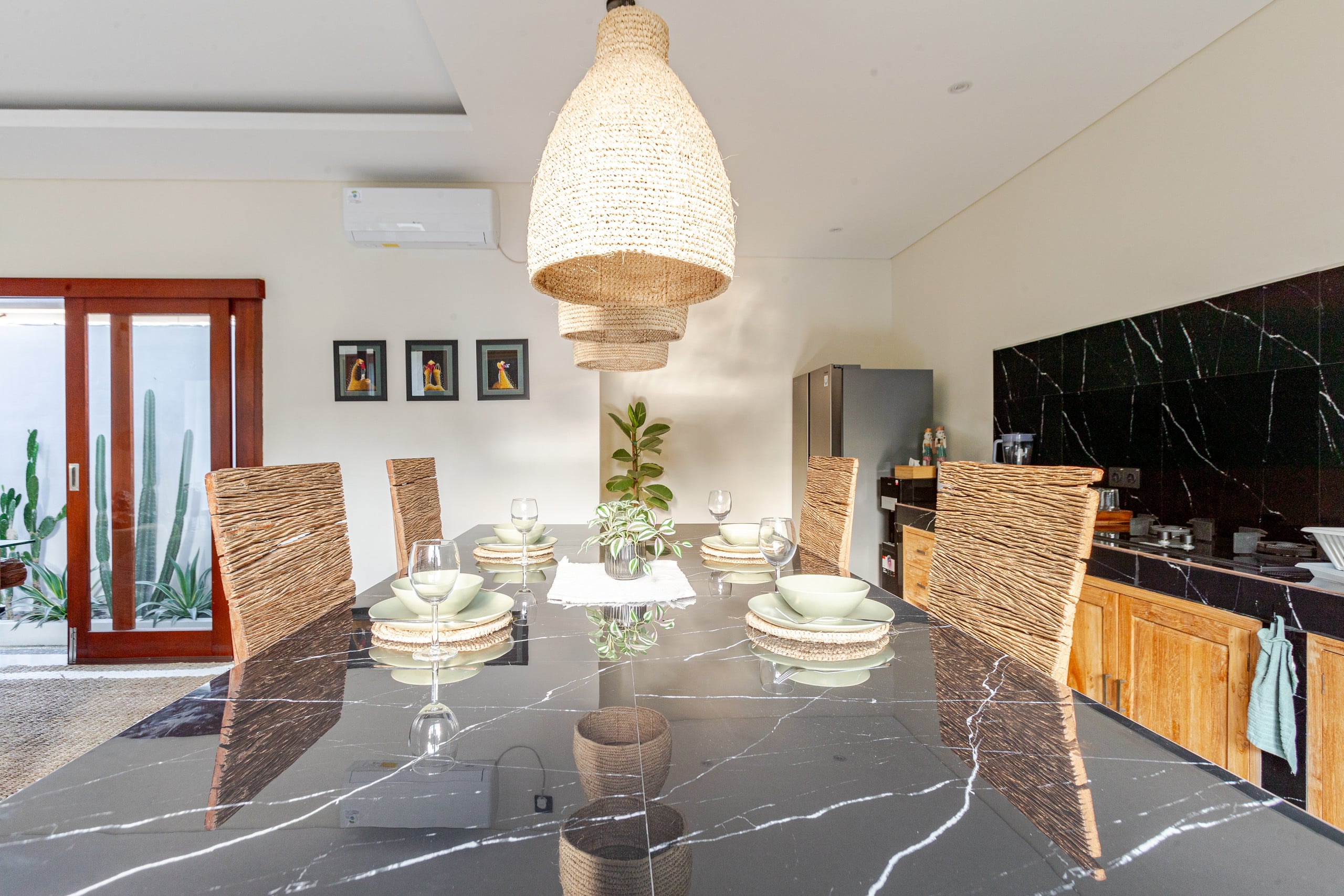 The Lange 2, New Villa Near Seminyak Beach 29