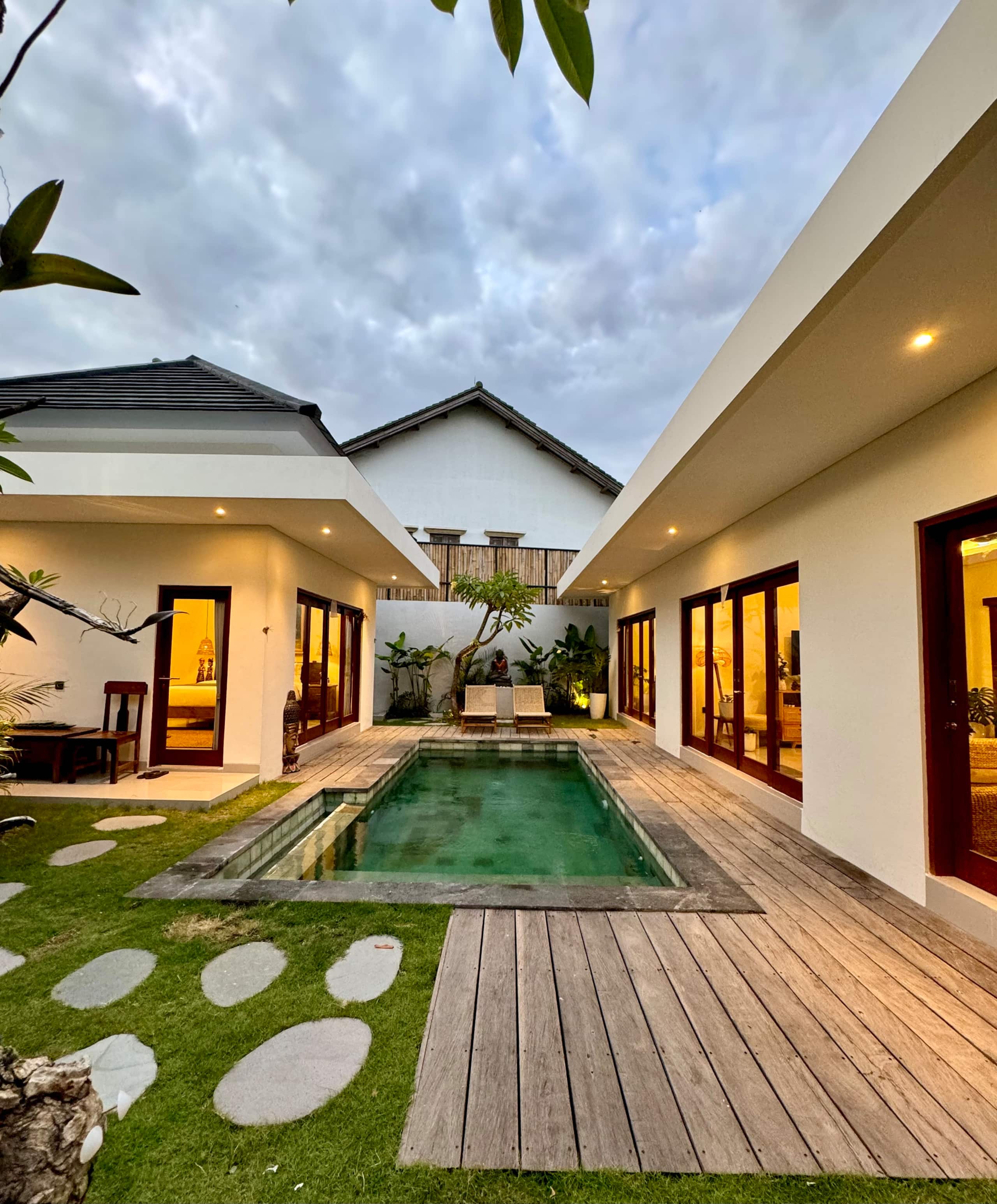 The Lange 2, New Villa Near Seminyak Beach — photo 2