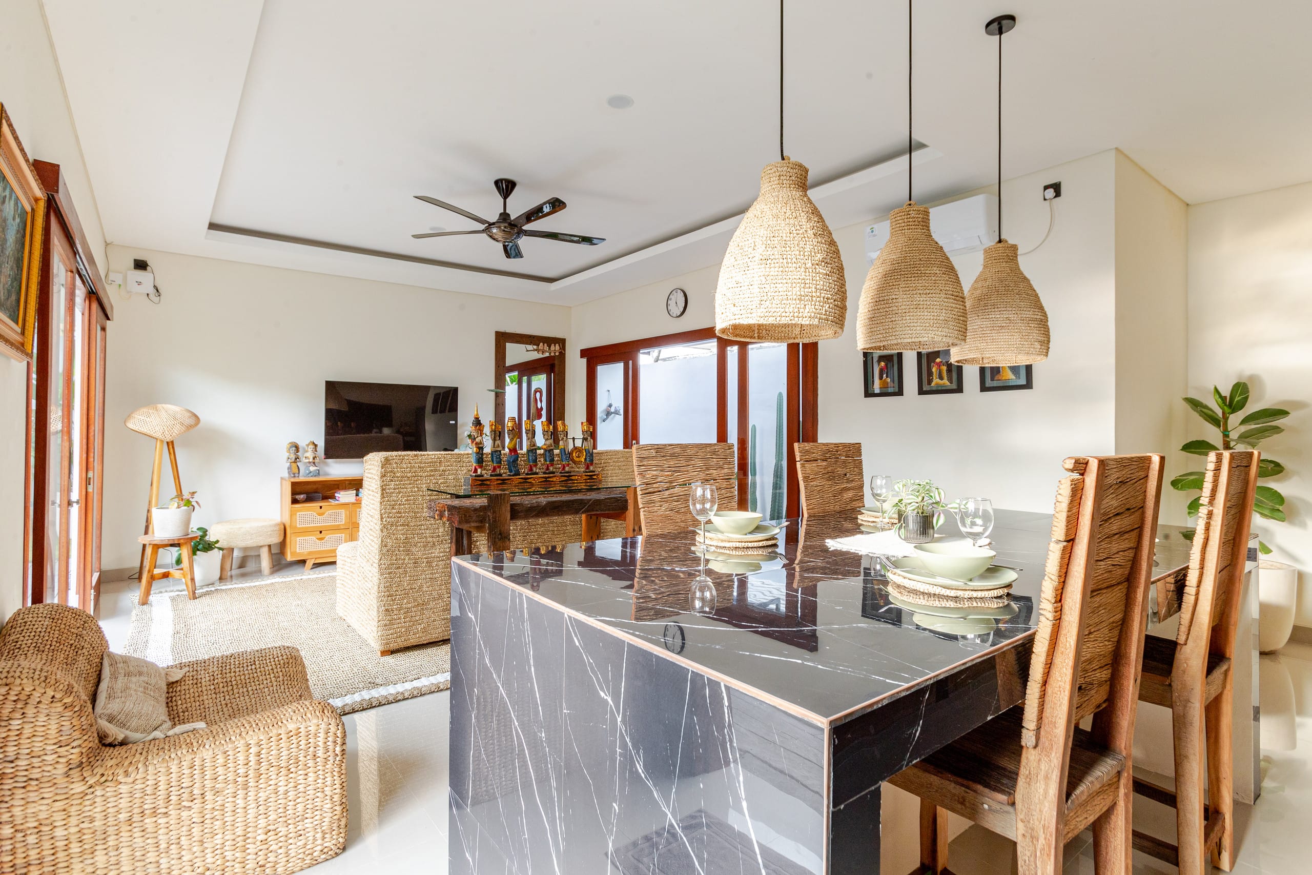 The Lange 2, New Villa Near Seminyak Beach 28