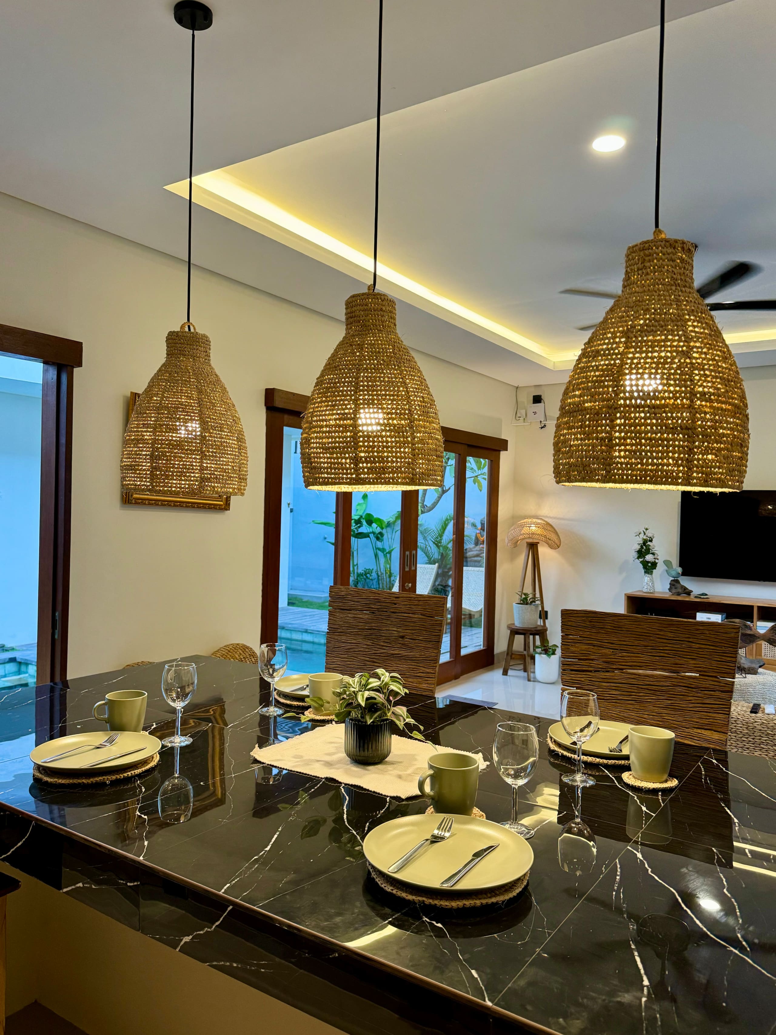 The Lange 2, New Villa Near Seminyak Beach 6