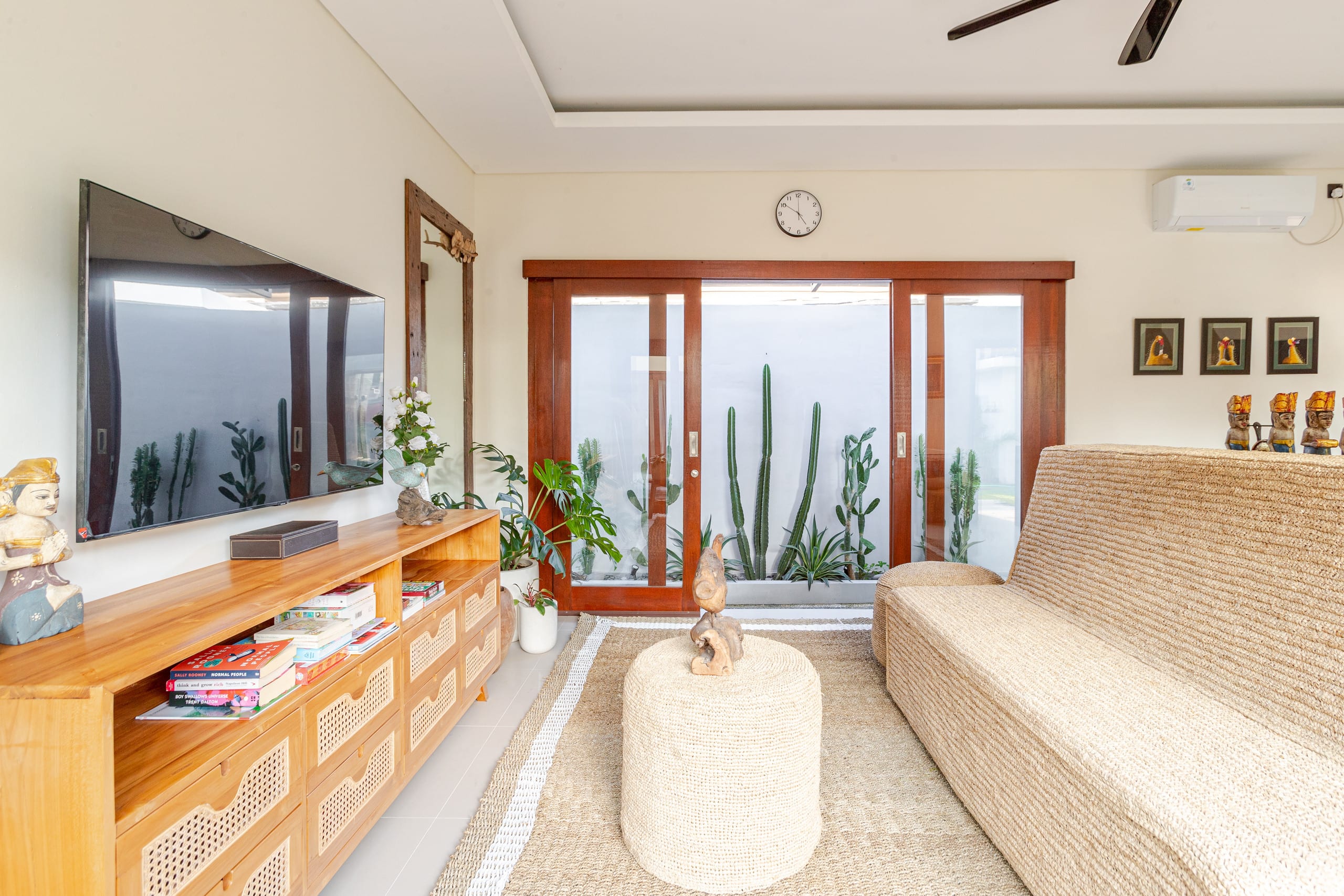 The Lange 2, New Villa Near Seminyak Beach 13