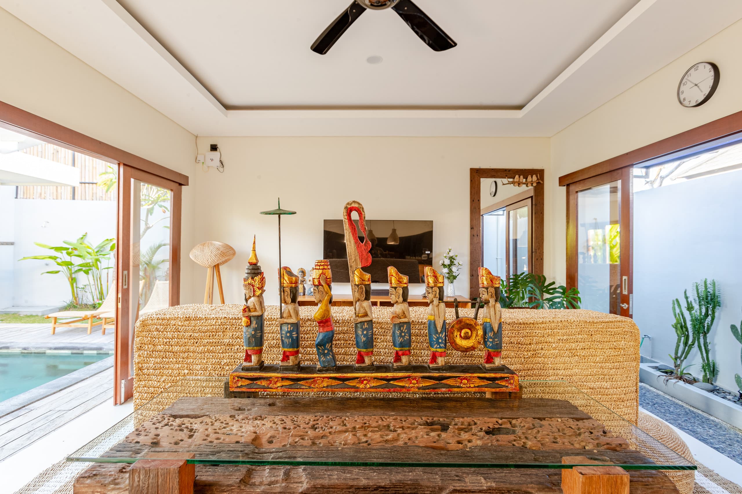 The Lange 2, New Villa Near Seminyak Beach 14