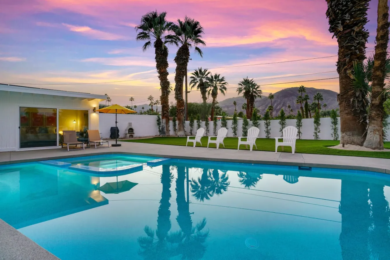 Shadow Mountain: Luxury Mid-Century home & Casita
