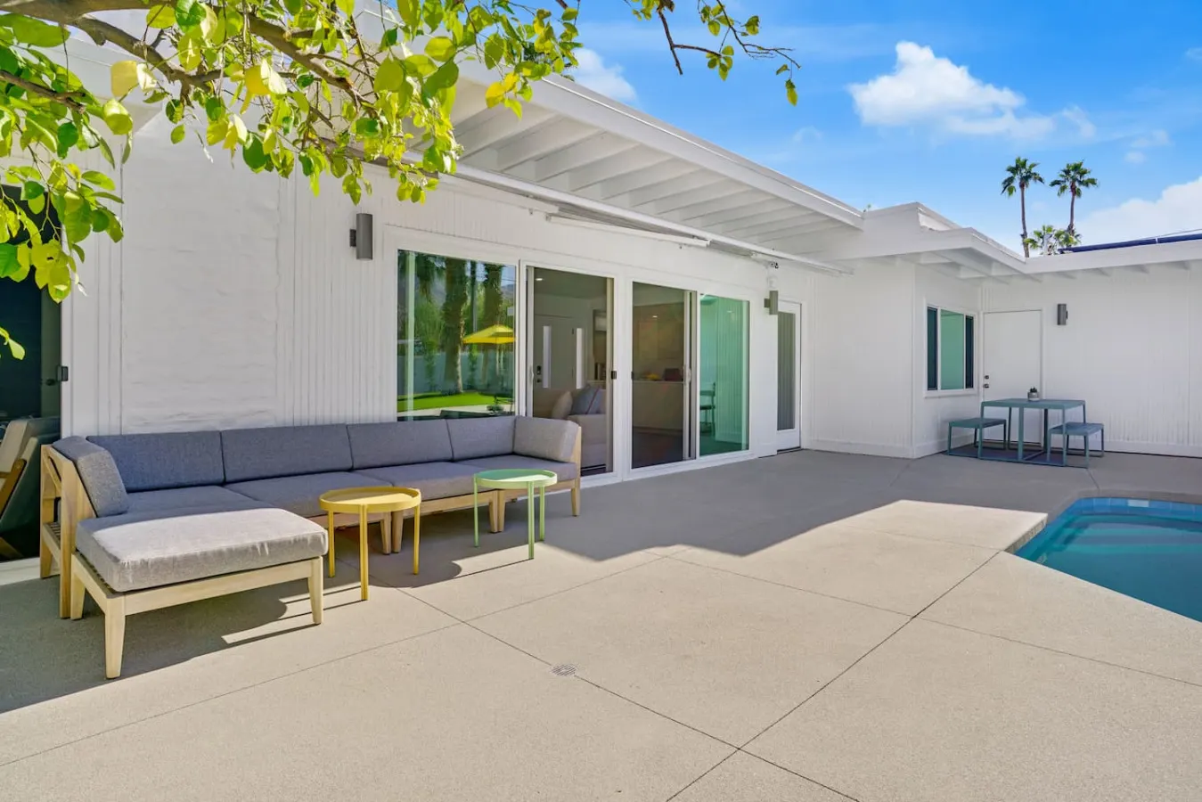 Shadow Mountain: Luxury Mid-Century home & Casita 10