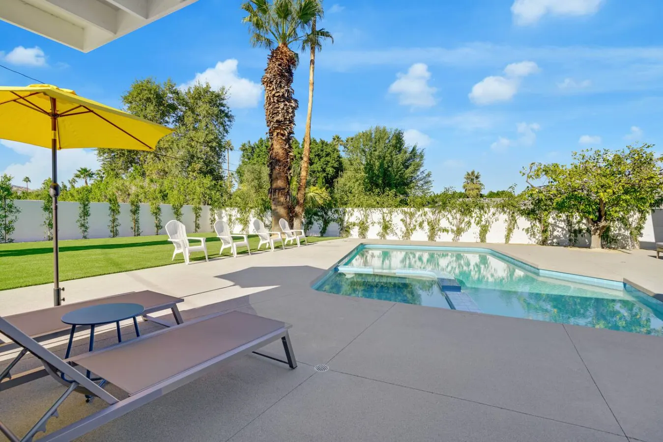 Shadow Mountain: Luxury Mid-Century home & Casita 14
