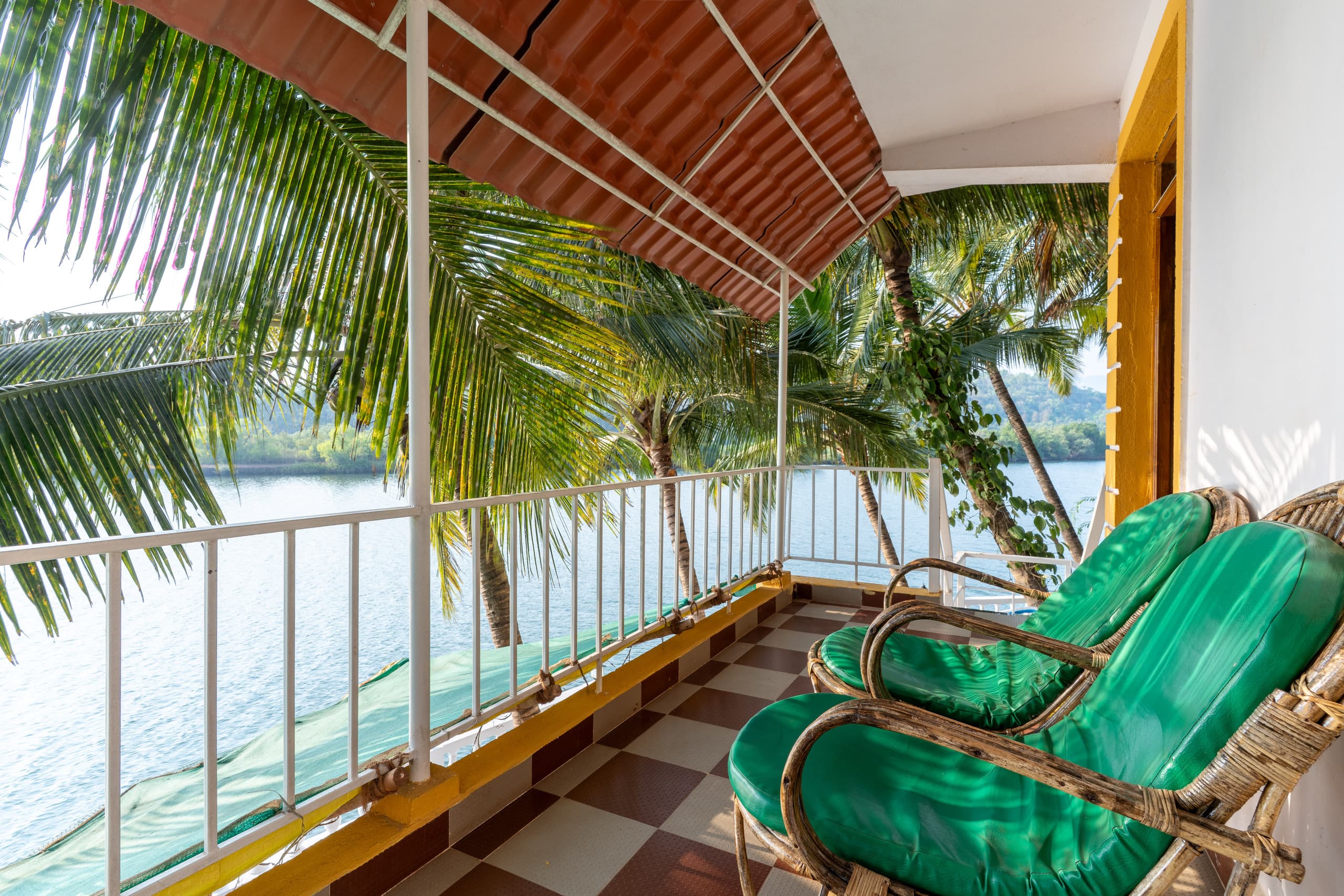 Element Stays Talpona : Vaayu : Pool & Riverside