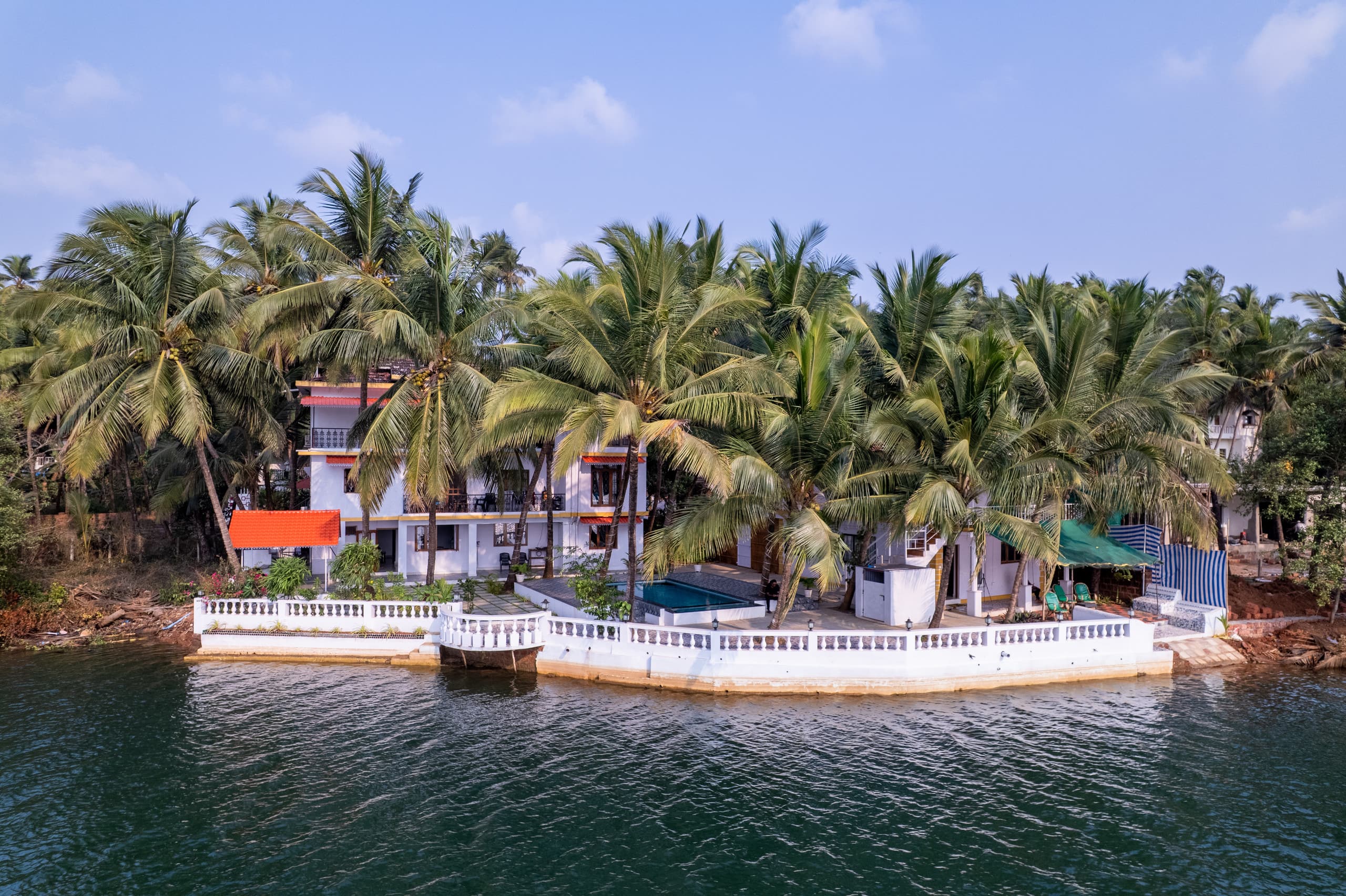 Element Stays Talpona : Vaayu : Pool & Riverside — photo 2