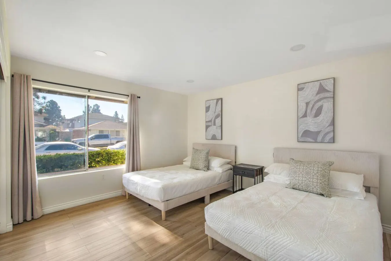 3Bd/2Bth Close To Shopping Freeway Theme Parks 15
