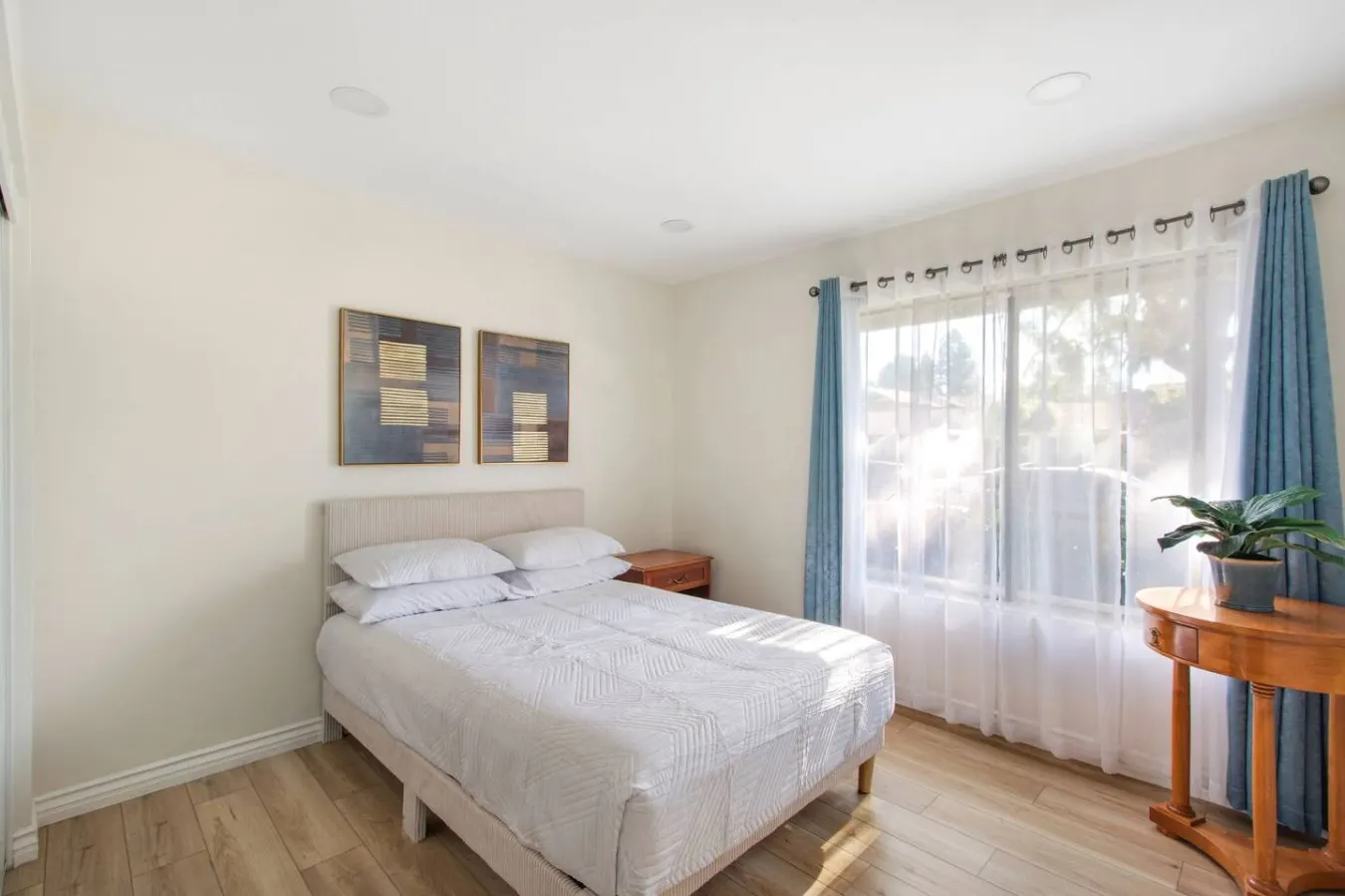 3Bd/2Bth Close To Shopping Freeway Theme Parks 19