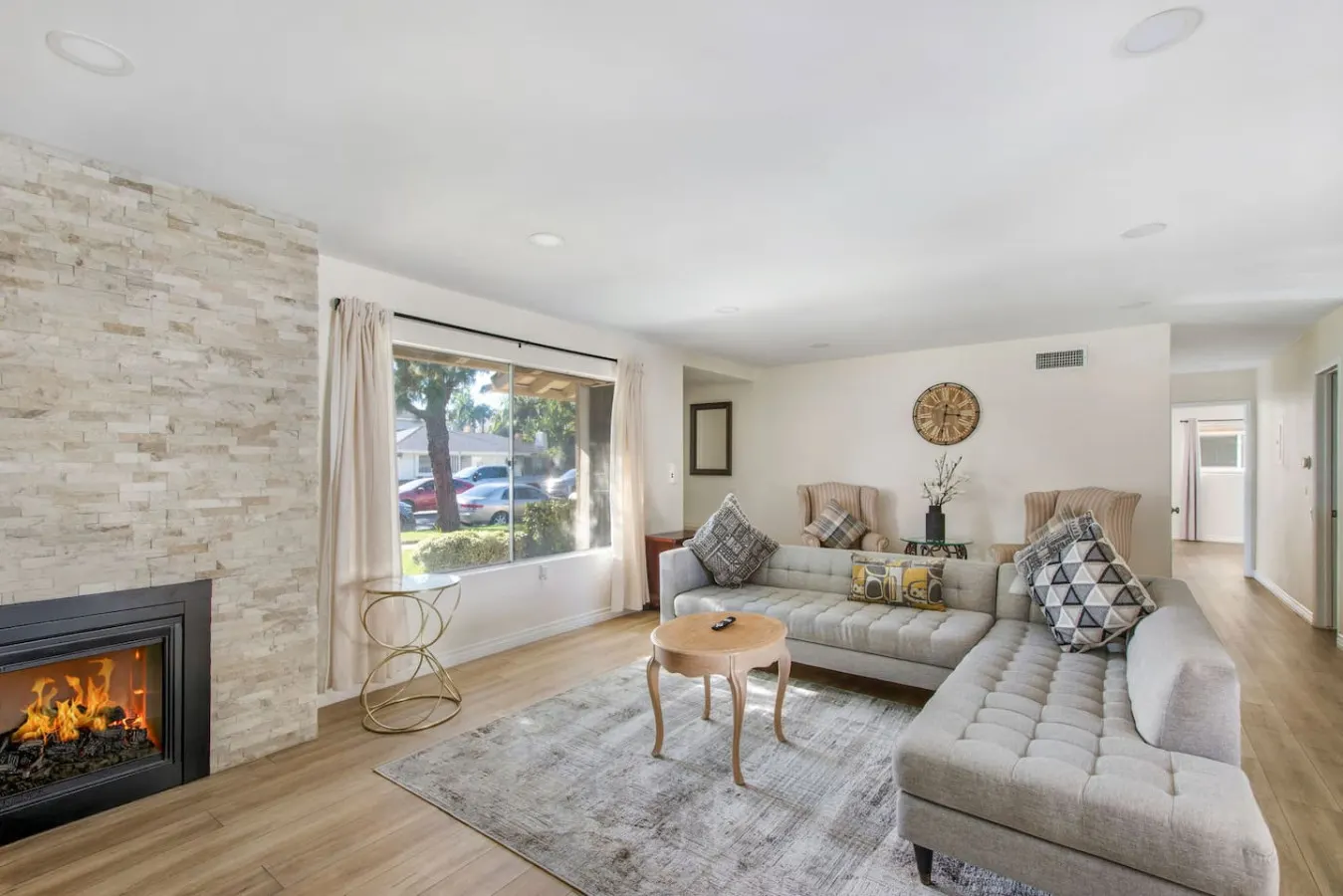 3Bd/2Bth Close To Shopping Freeway Theme Parks 8