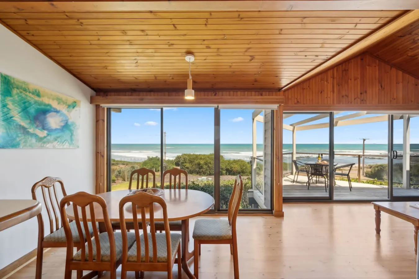 Norfolks Beachfront Cottage—Simple Seaside Living — photo 5