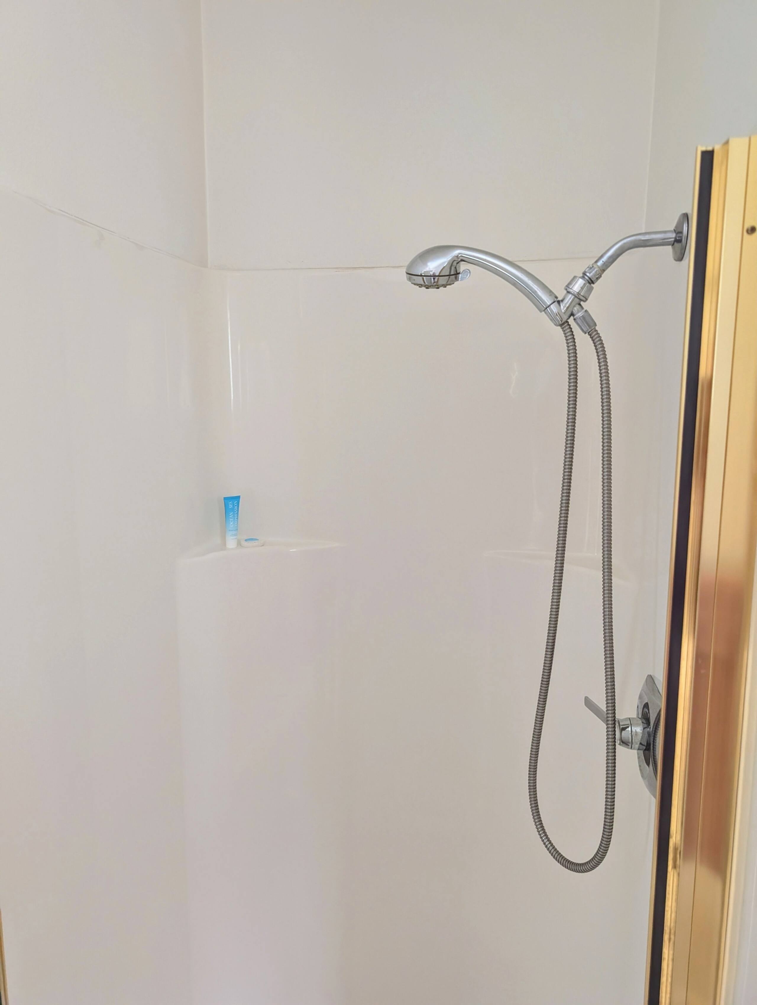 Hummingbird Vista-Scenic Views/Hot Tub/Newly Paved 29