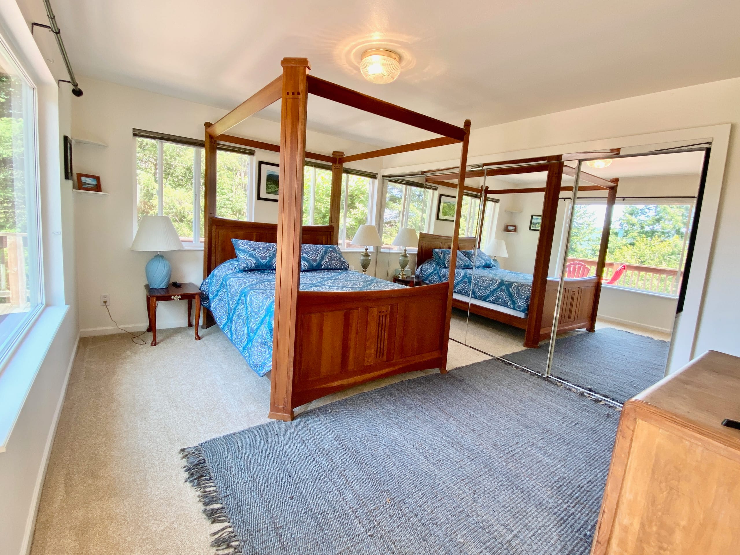 Hummingbird Vista-Scenic Views/Hot Tub/Newly Paved 20