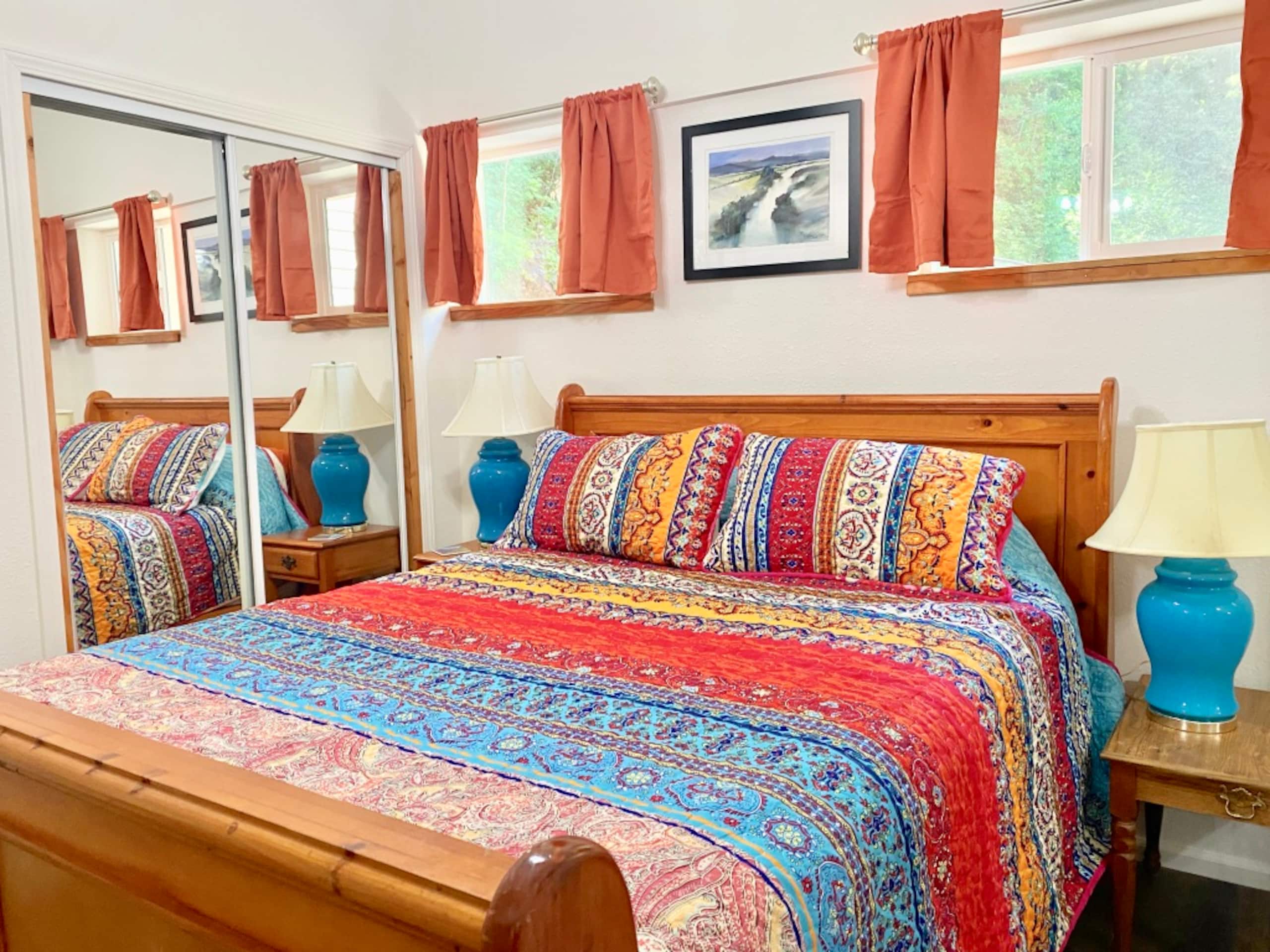 Hummingbird Vista-Scenic Views/Hot Tub/Newly Paved 25
