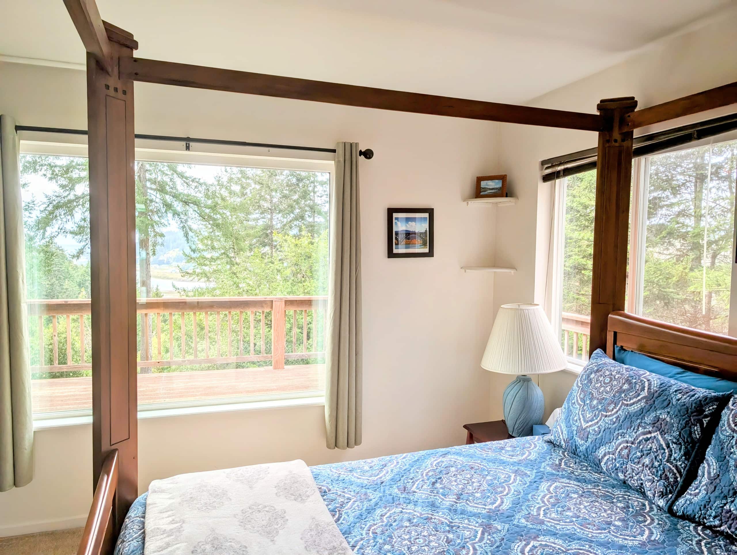 Hummingbird Vista-Scenic Views/Hot Tub/Newly Paved 21