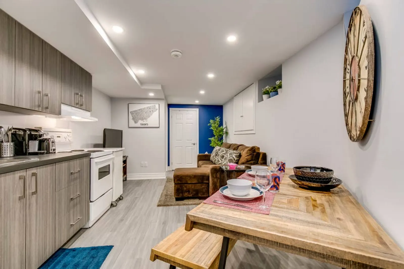 Stunning 1BR Suite - Near Downtown!