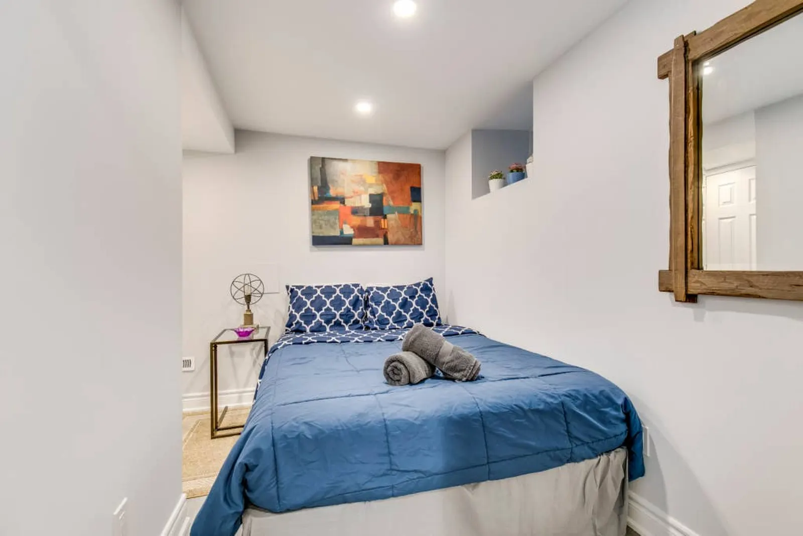 Stunning 1BR Suite - Near Downtown! 12