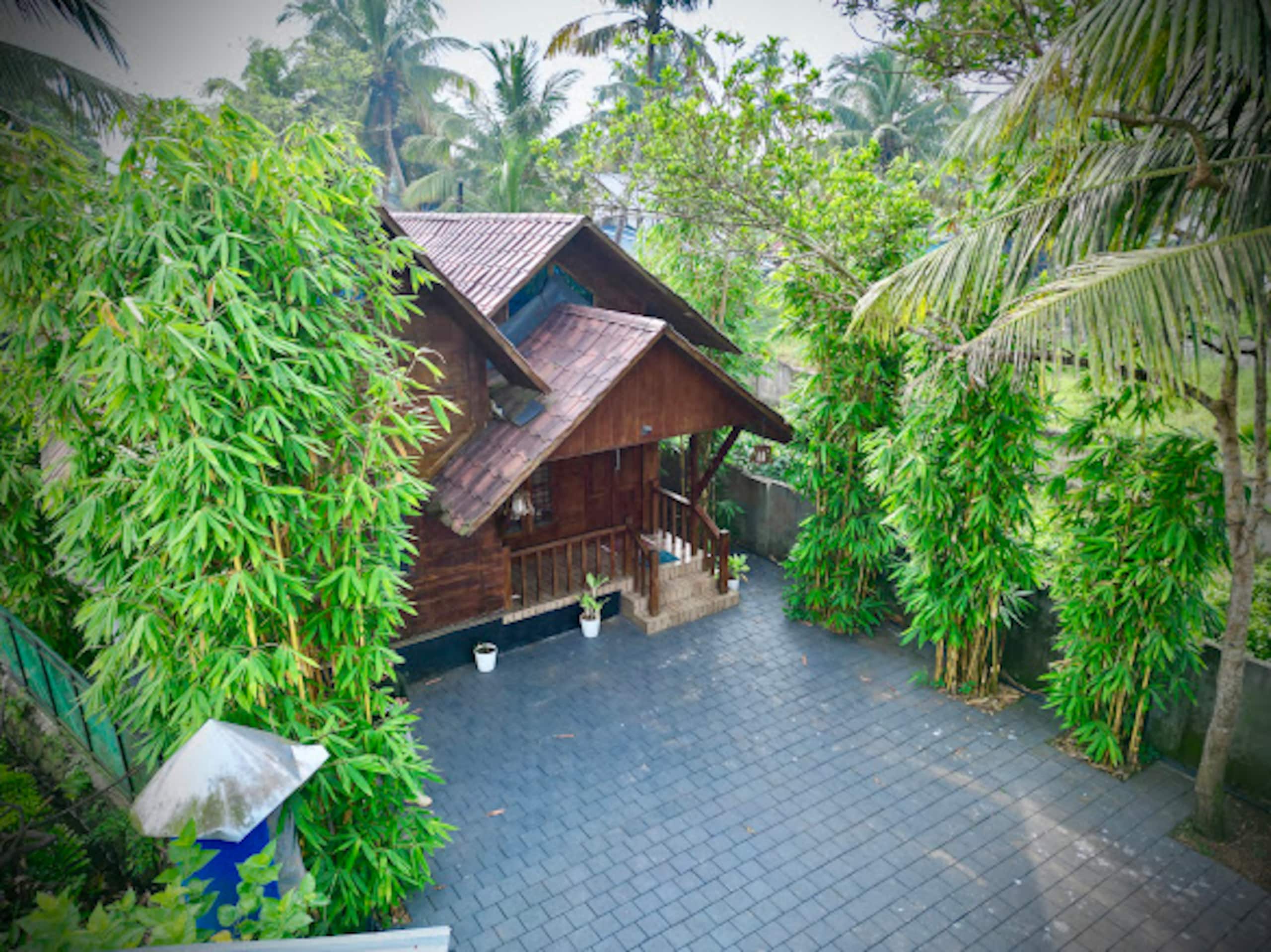 Cottage with backwater view in Kadamakkudy-Cochin 33