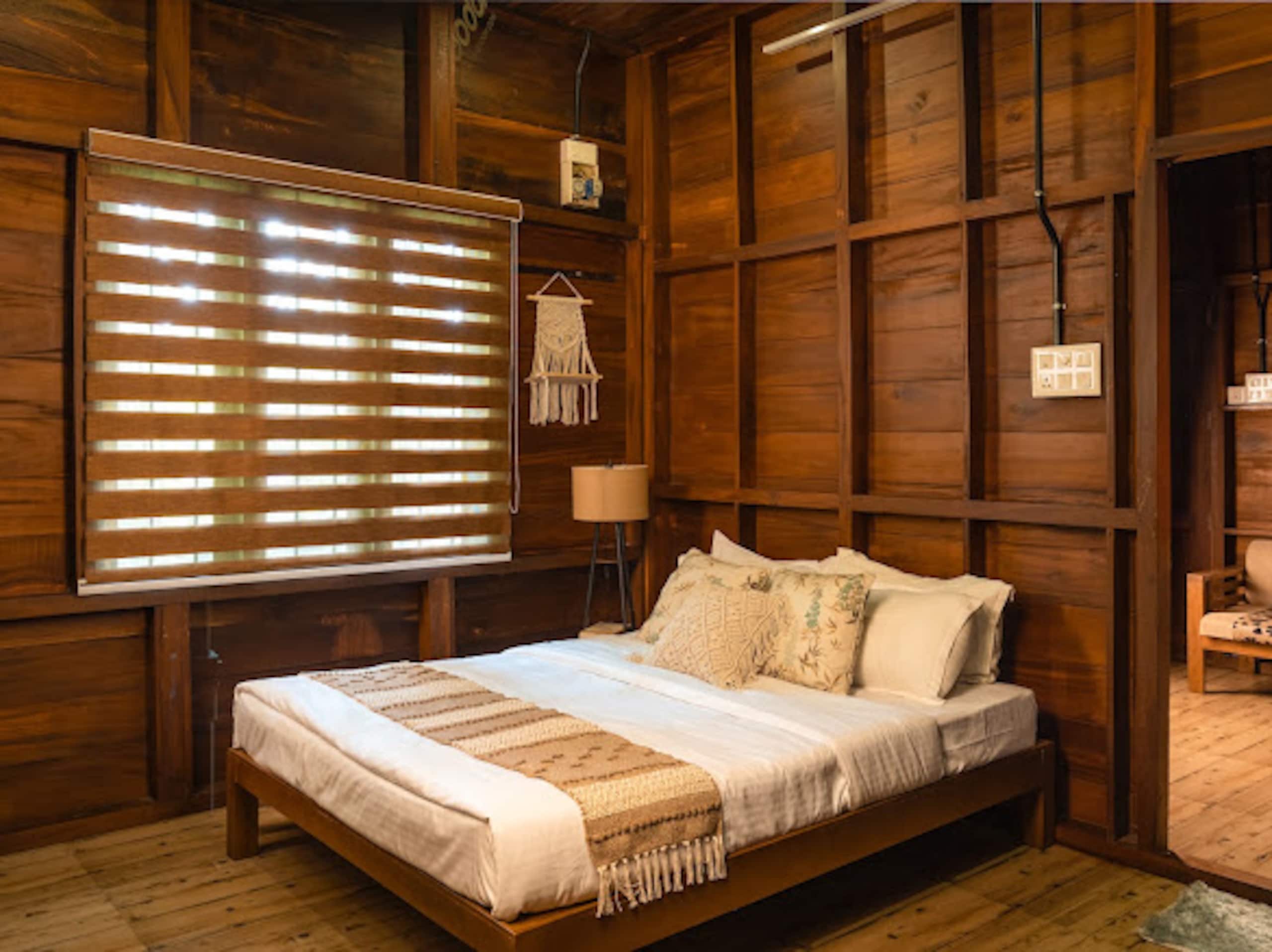 Cottage with backwater view in Kadamakkudy-Cochin 18