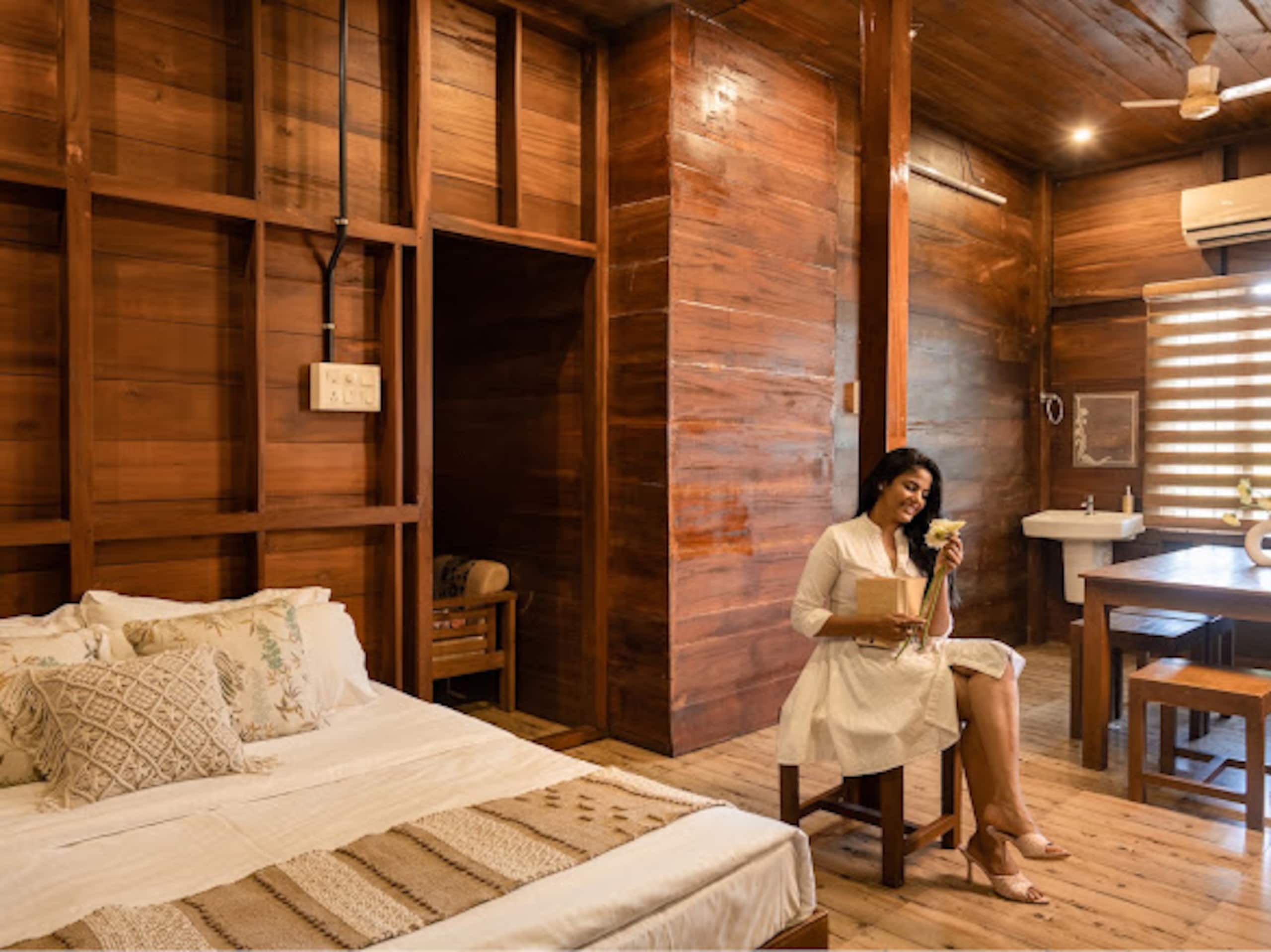 Cottage with backwater view in Kadamakkudy-Cochin 3