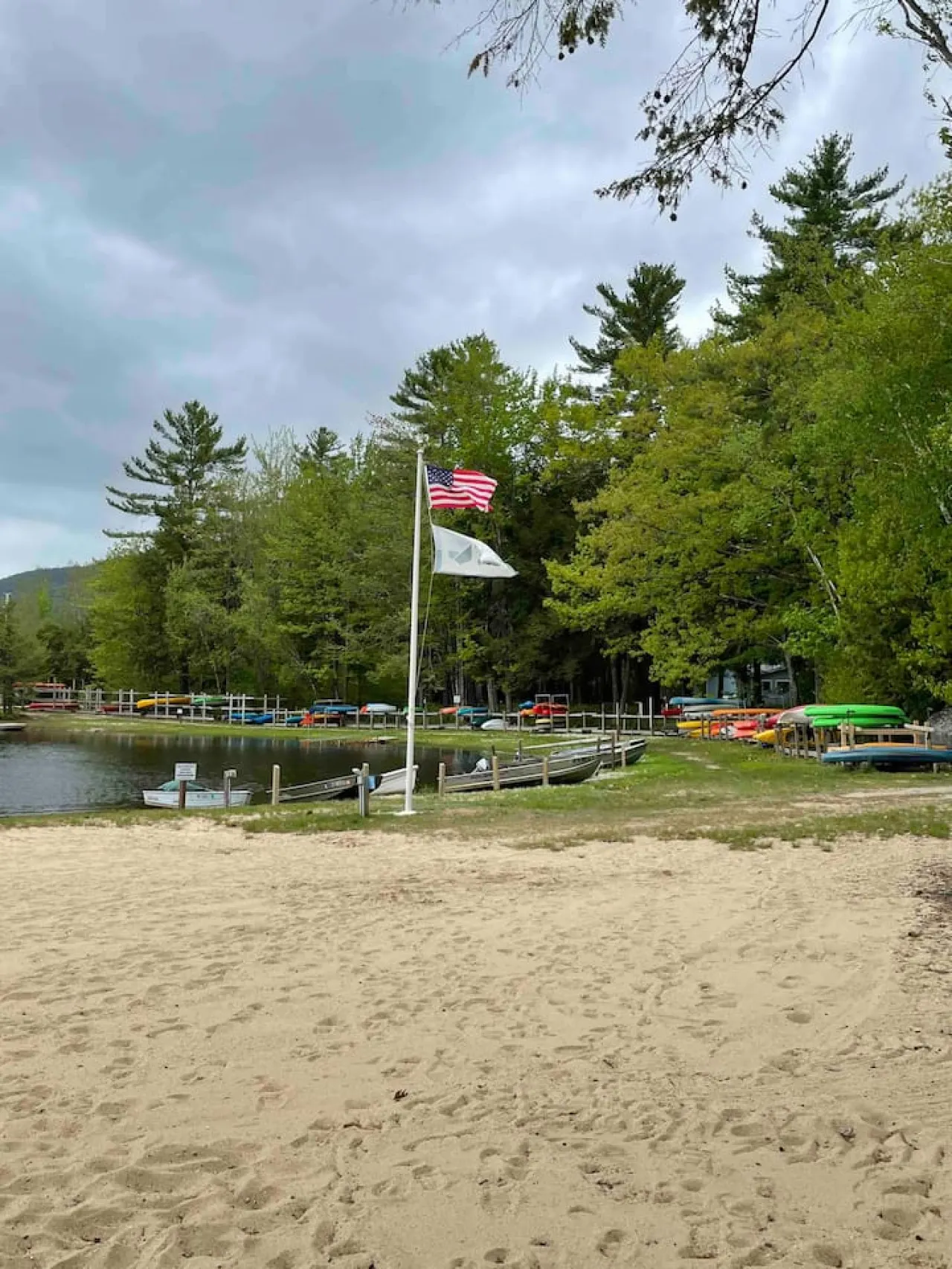 Silent Nights | Family Lake Retreat with Pool — photo 3