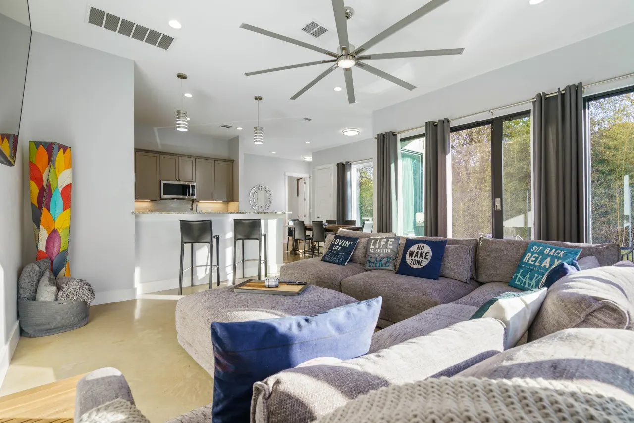 Austin Oasis Escape | Walk to Lake | Boat Launch
