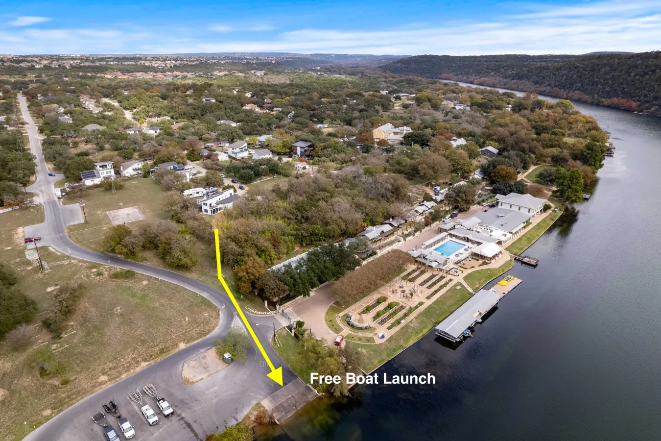 Austin Oasis Escape Walk to Lake Boat Launch 17