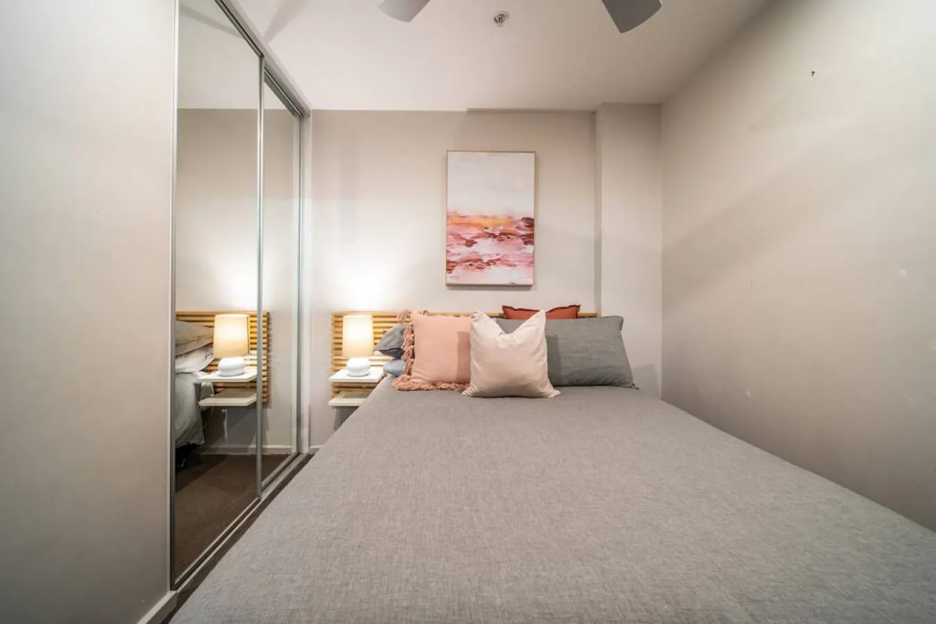 Huttside—Comfortable CBD Stay near Parklands 19