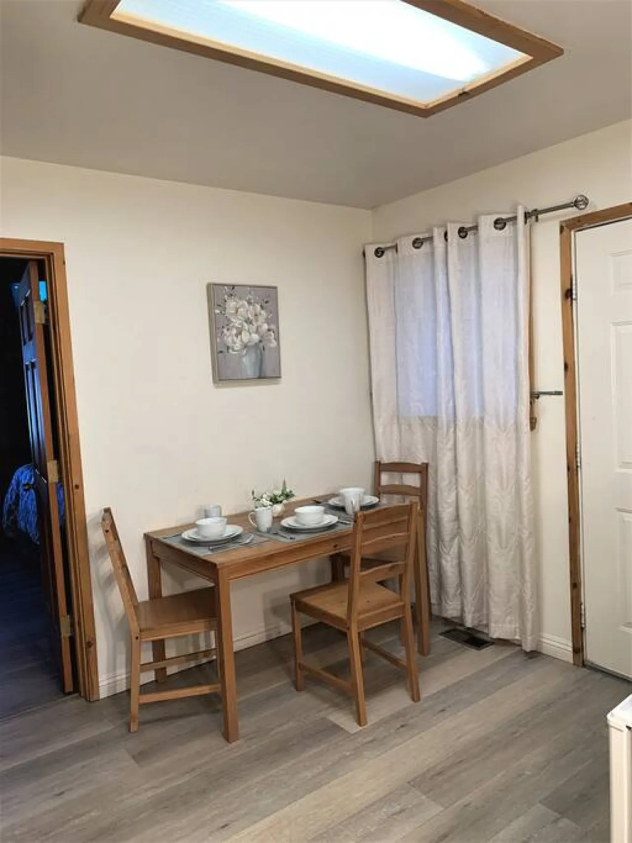 Lake-View Lodge Cabin #6 ( 2 BR Near The Village) 7