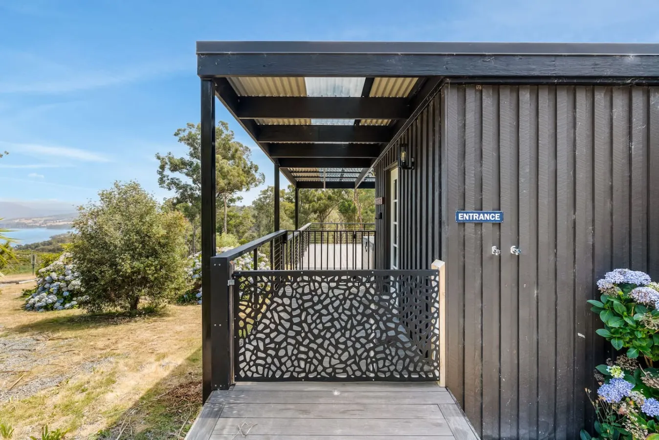 Spectacular Views of Deep Bay w/ Private Hot Tub 18