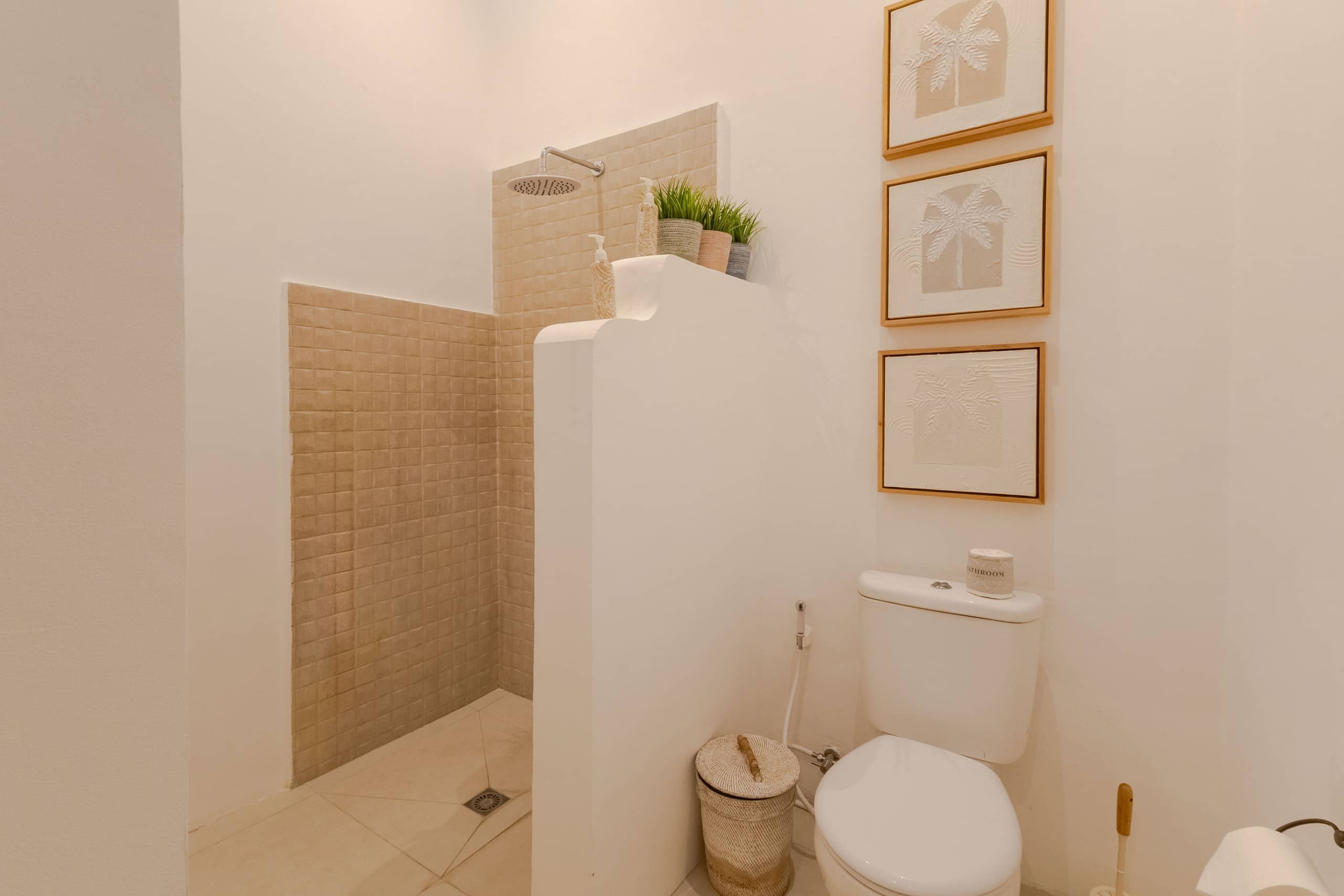 Family Getaway! 3BR Pool Villa in Central Seminyak 28