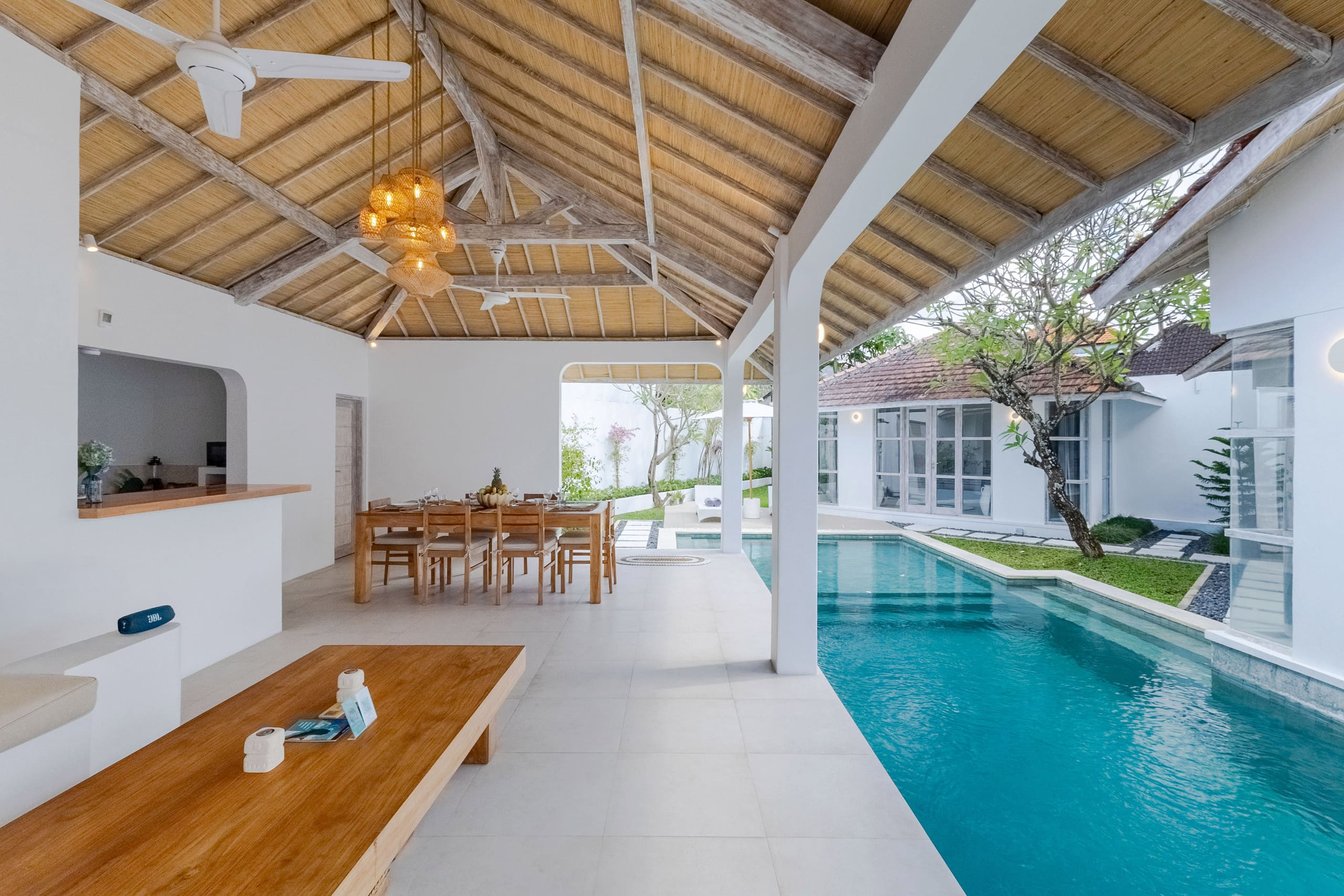 Family Getaway! 3BR Pool Villa in Central Seminyak 9